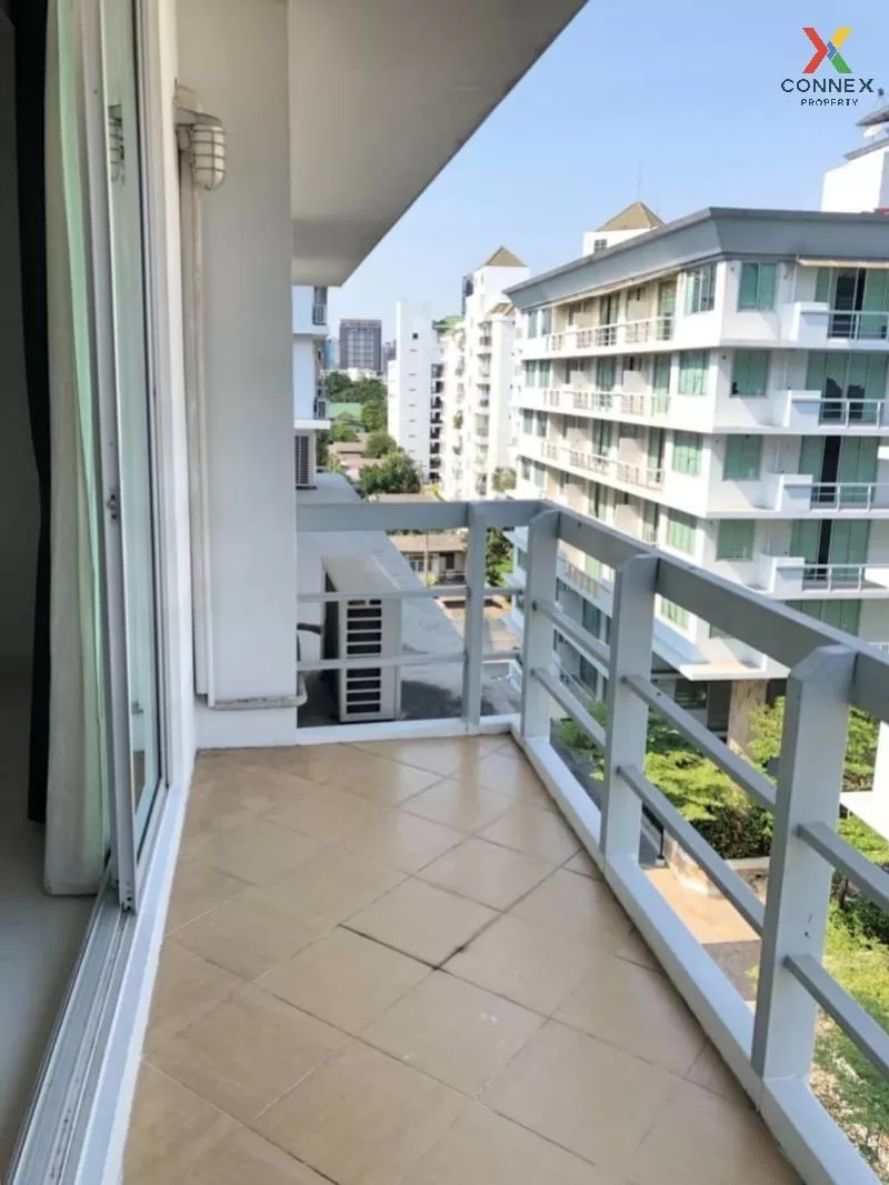 FOR RENT condo , Waterford Sukhumvit 50 , newly renovated , BTS-P