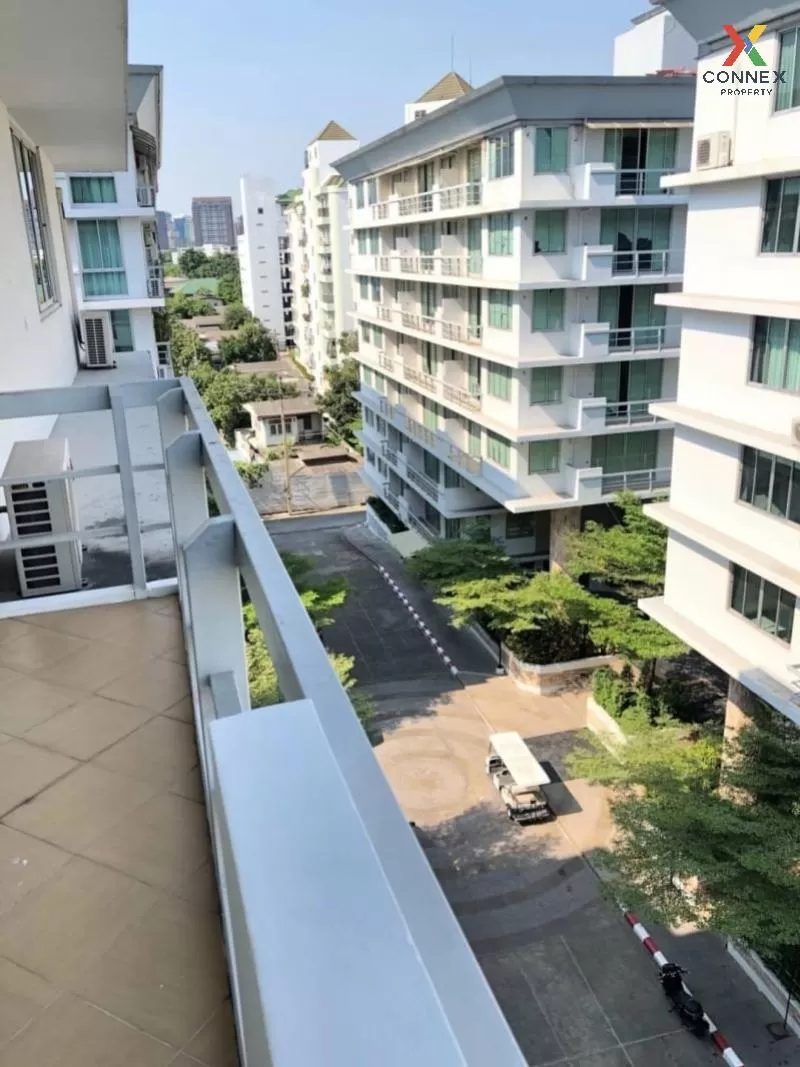 FOR RENT condo , Waterford Sukhumvit 50 , newly renovated , BTS-P