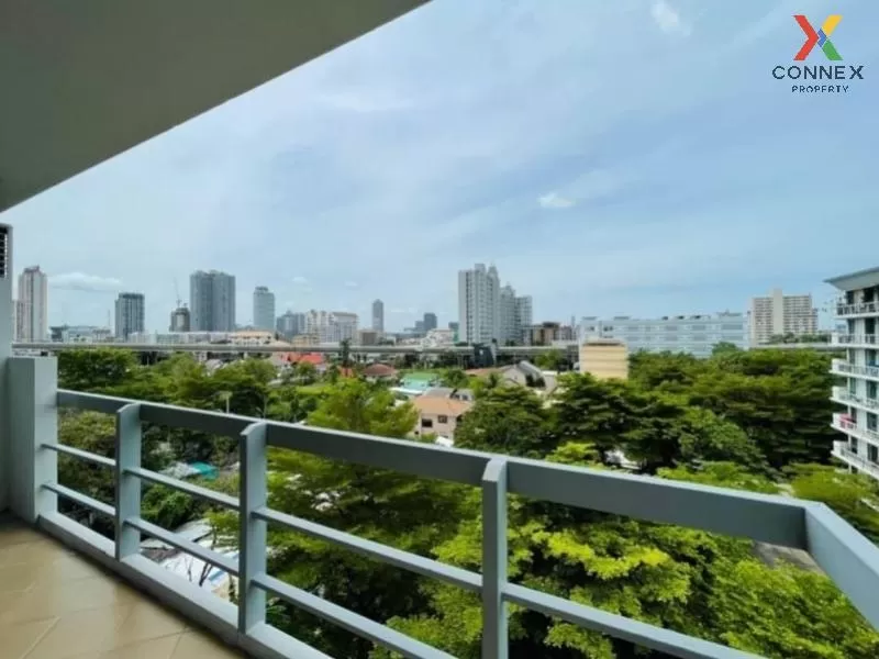 FOR RENT condo , Waterford Sukhumvit 50 , newly renovated , BTS-P