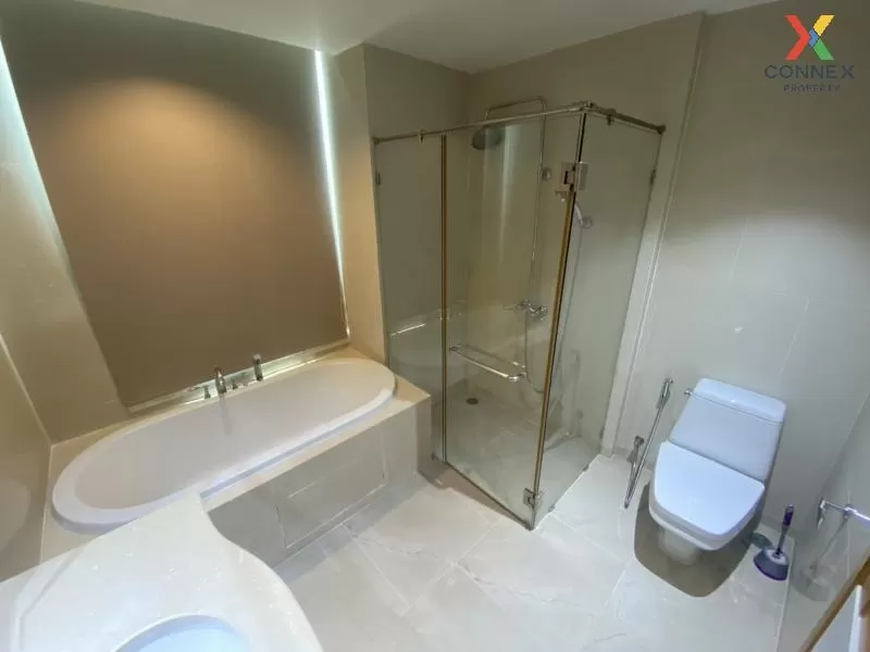 FOR RENT condo , The Empire Place , high floor , BTS-Chong Nonsi 