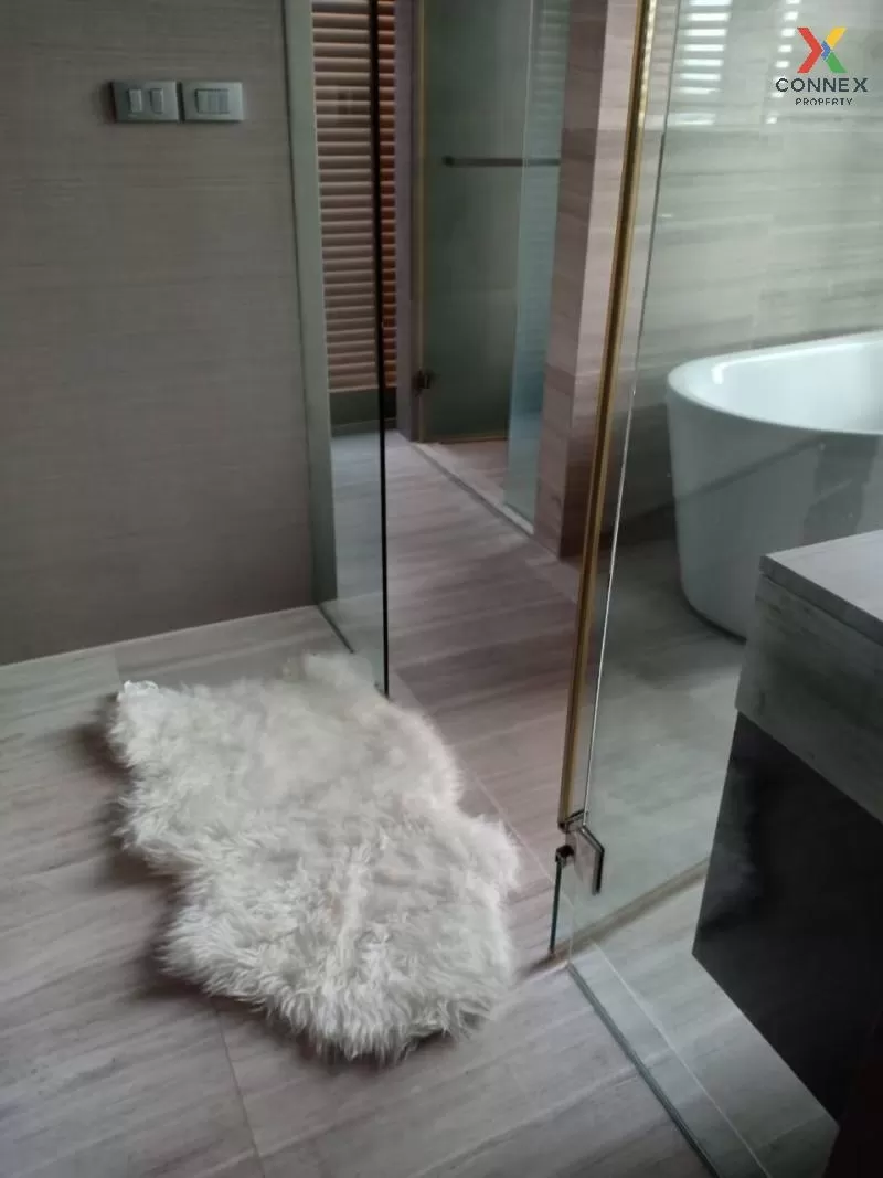 FOR RENT condo , The Diplomat Sathorn , BTS-Surasak , Silom , Ban