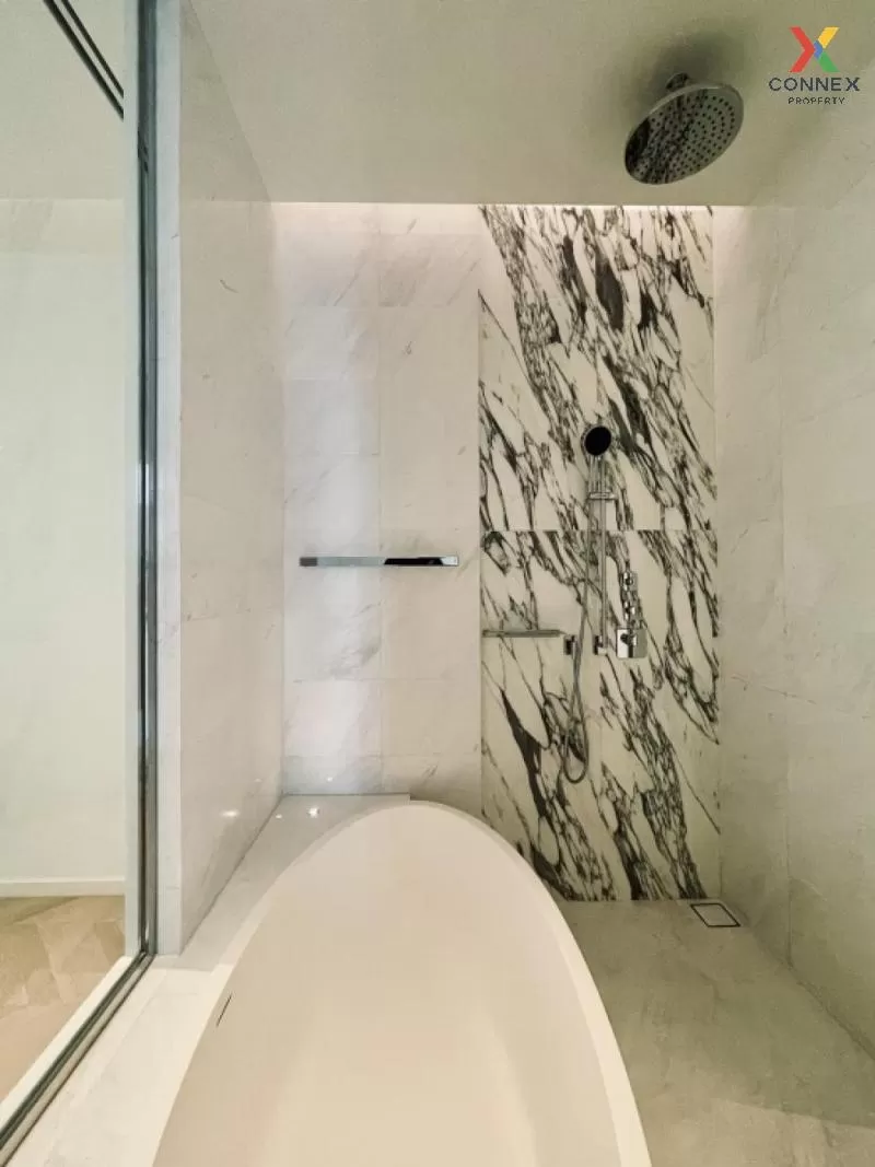 FOR SALE condo , Four Seasons Private Residences , Yannawa , Sa T