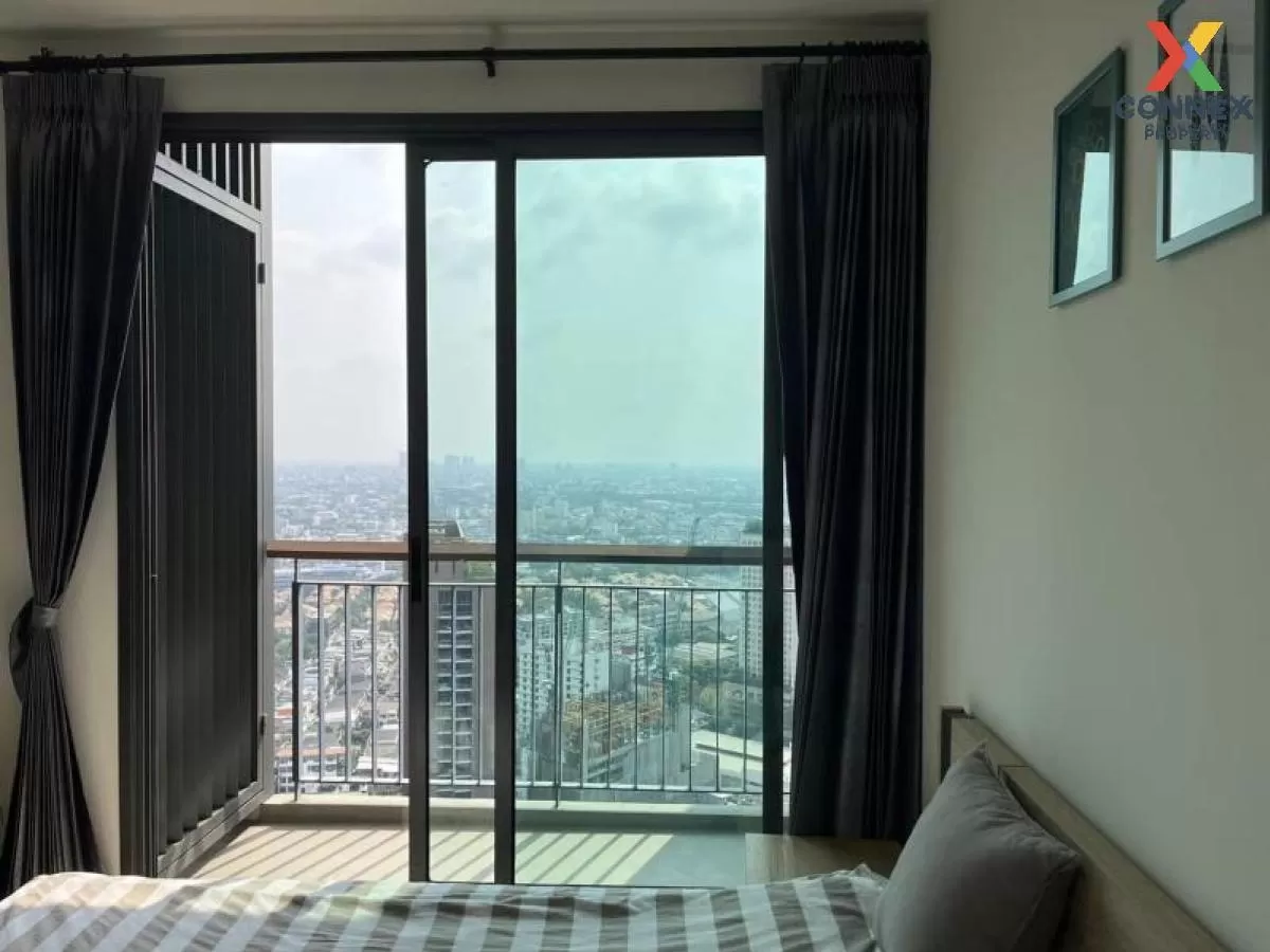 FOR RENT condo , RHYTHM Sukhumvit 42 , BTS-Ekkamai , Phra Khanong
