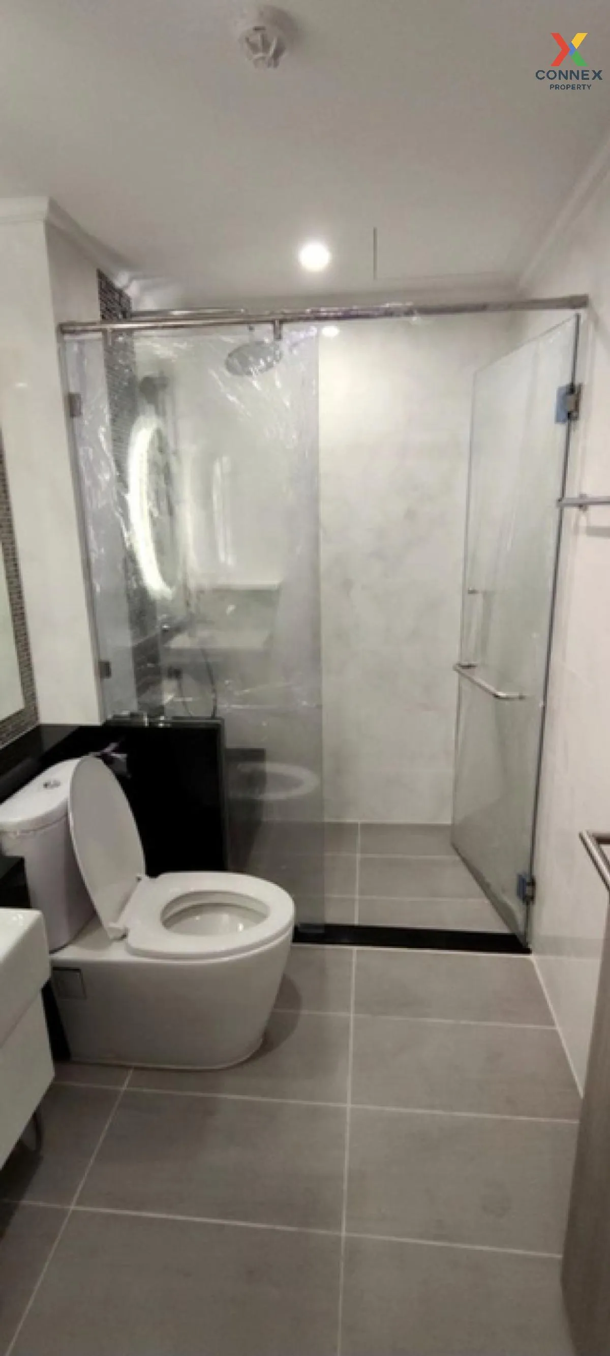 FOR RENT condo , Supalai Oriental Sukhumvit 39 , MRT-Phetchaburi 