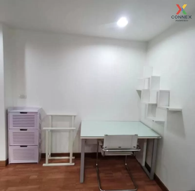 FOR RENT condo , The Kris Ratchada 17 , MRT-Sutthisan , Din Daeng FOR RENT condo , The Kris Ratchada 17 , MRT-Sutthisan , Din Daeng 4