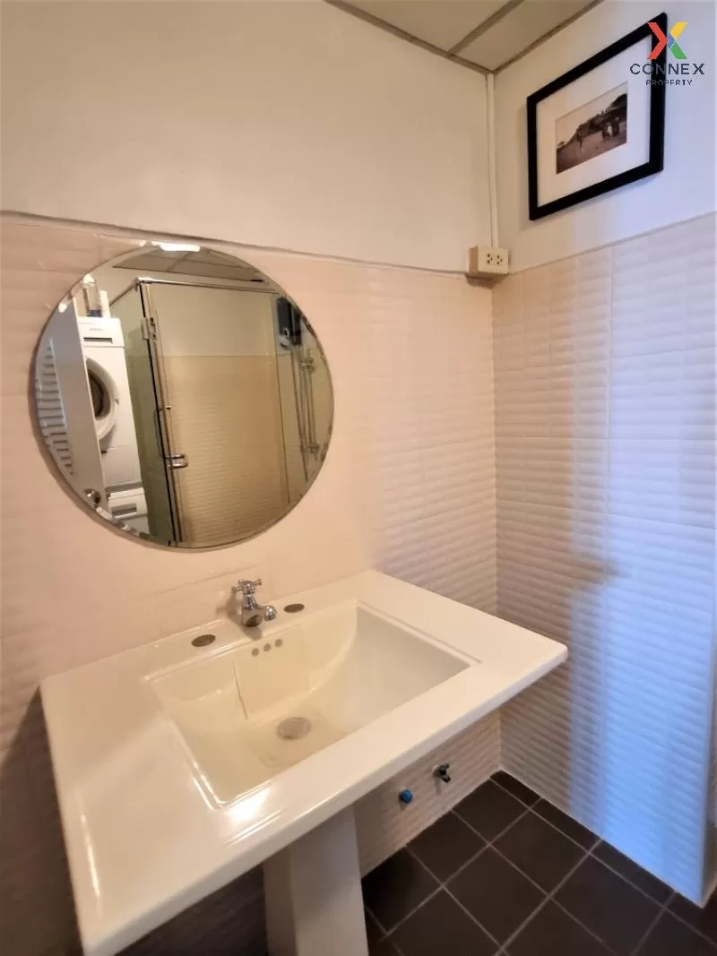 FOR RENT condo , Silom Suite , BTS-Saint Louis , Silom , Bang Rak