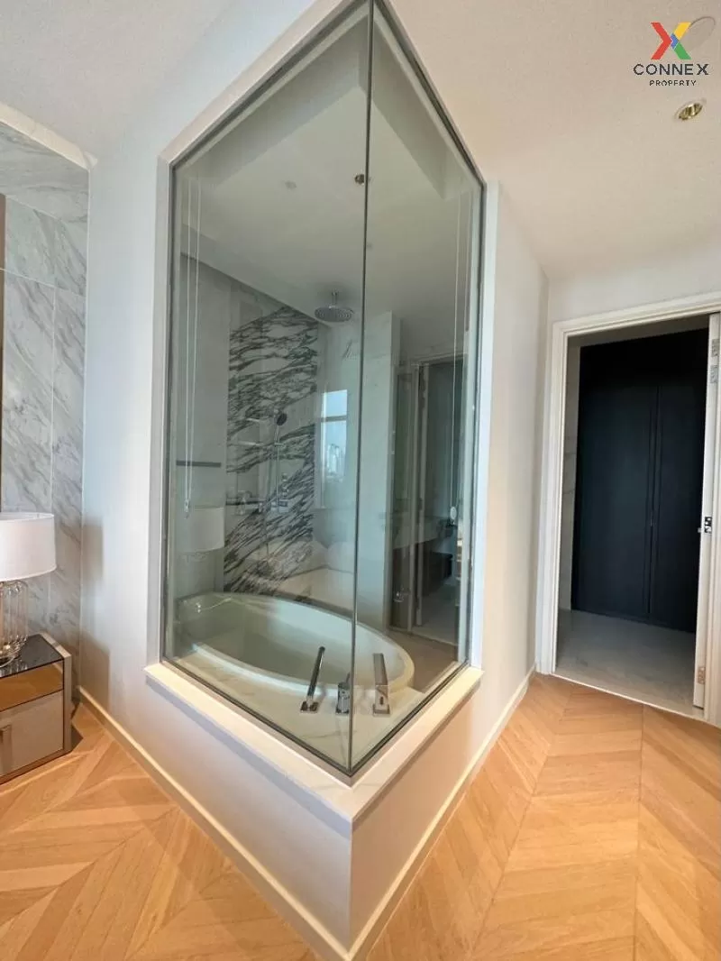 FOR RENT condo , Four Seasons Private Residences , Yannawa , Sa T