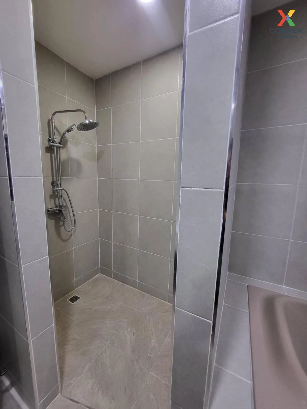 FOR RENT condo , Moon Tower , BTS-Thong Lo , Khlong Toei Nuea , W