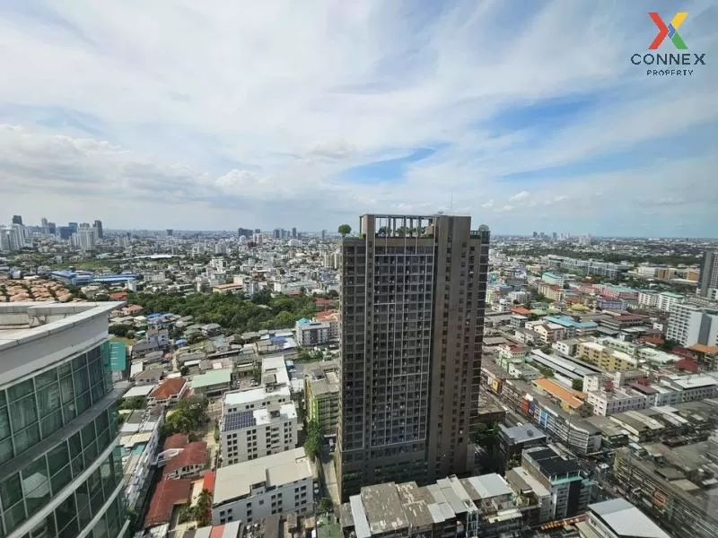 FOR RENT condo , Sky Walk Residences , high floor , BTS-Phra Khan