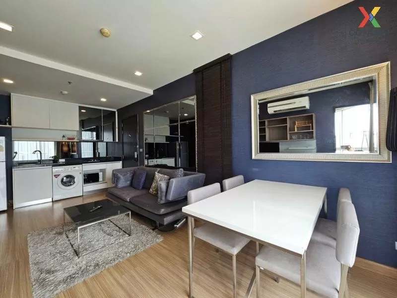 FOR RENT condo , Sky Walk Residences , high floor , BTS-Phra Khan 4