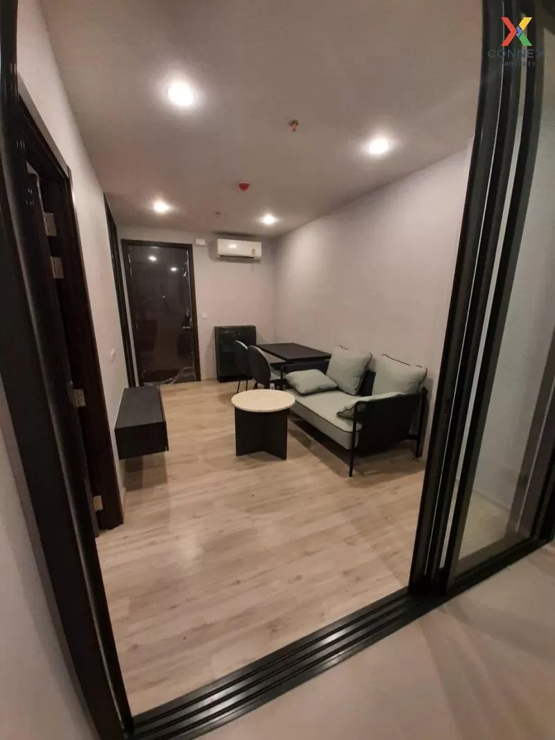 FOR RENT condo , XT Huaikhwang , MRT-Huai Khwang , Huai Khwang ,  4