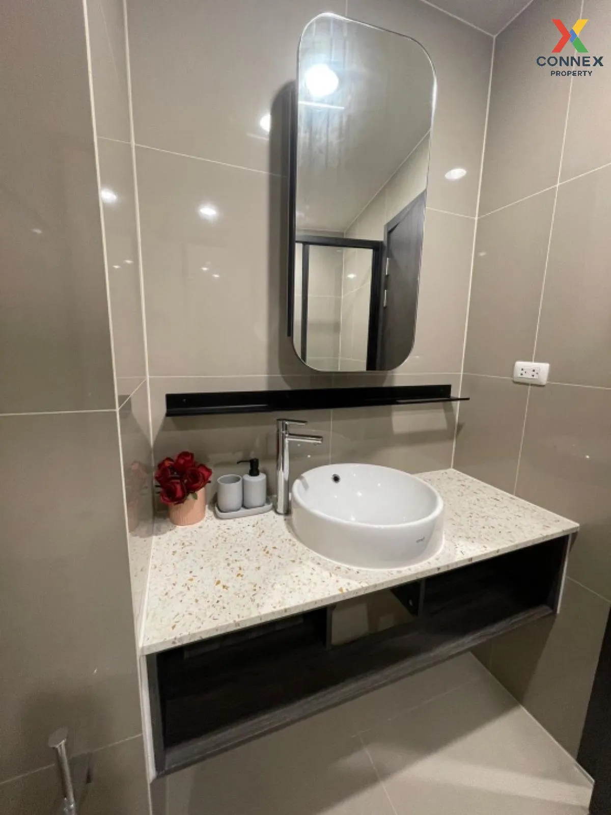 เช่าคอนโด  เอ็กซ์ที ห้วยขวาง ชั้นสูง MRT-ห้วยขวาง ห้วยขวาง เขต ห้