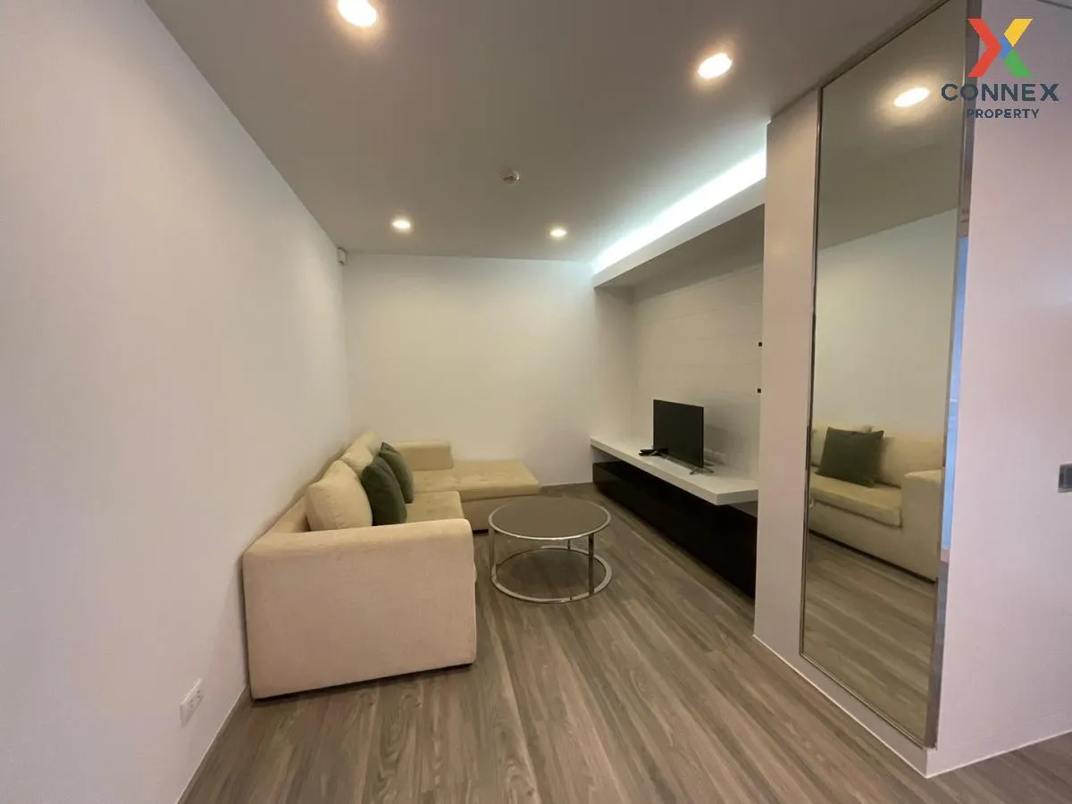 FOR RENT condo , The Bangkok Sathorn - Taksin , BTS-Krung Thon Bu 1