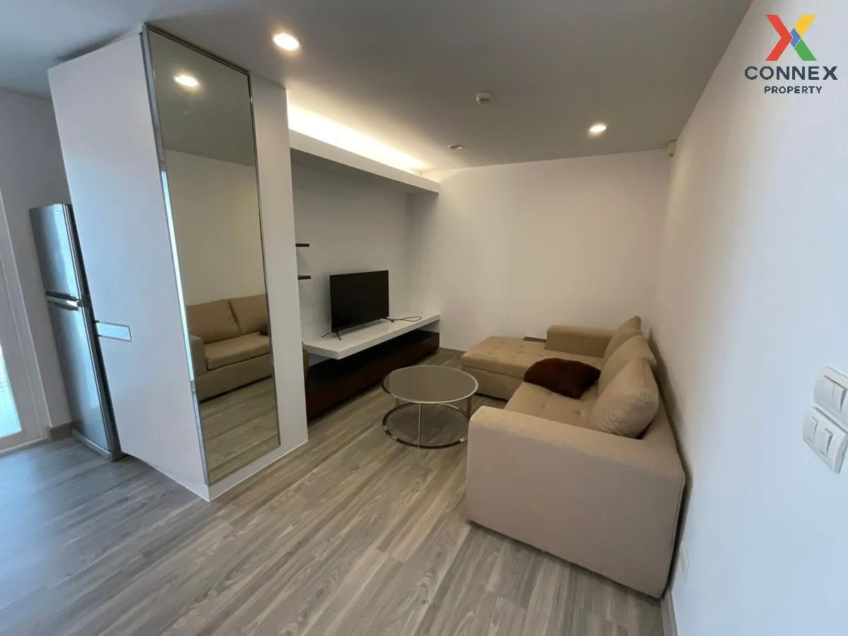 FOR RENT condo , The Bangkok Sathorn - Taksin , BTS-Krung Thon Bu 1
