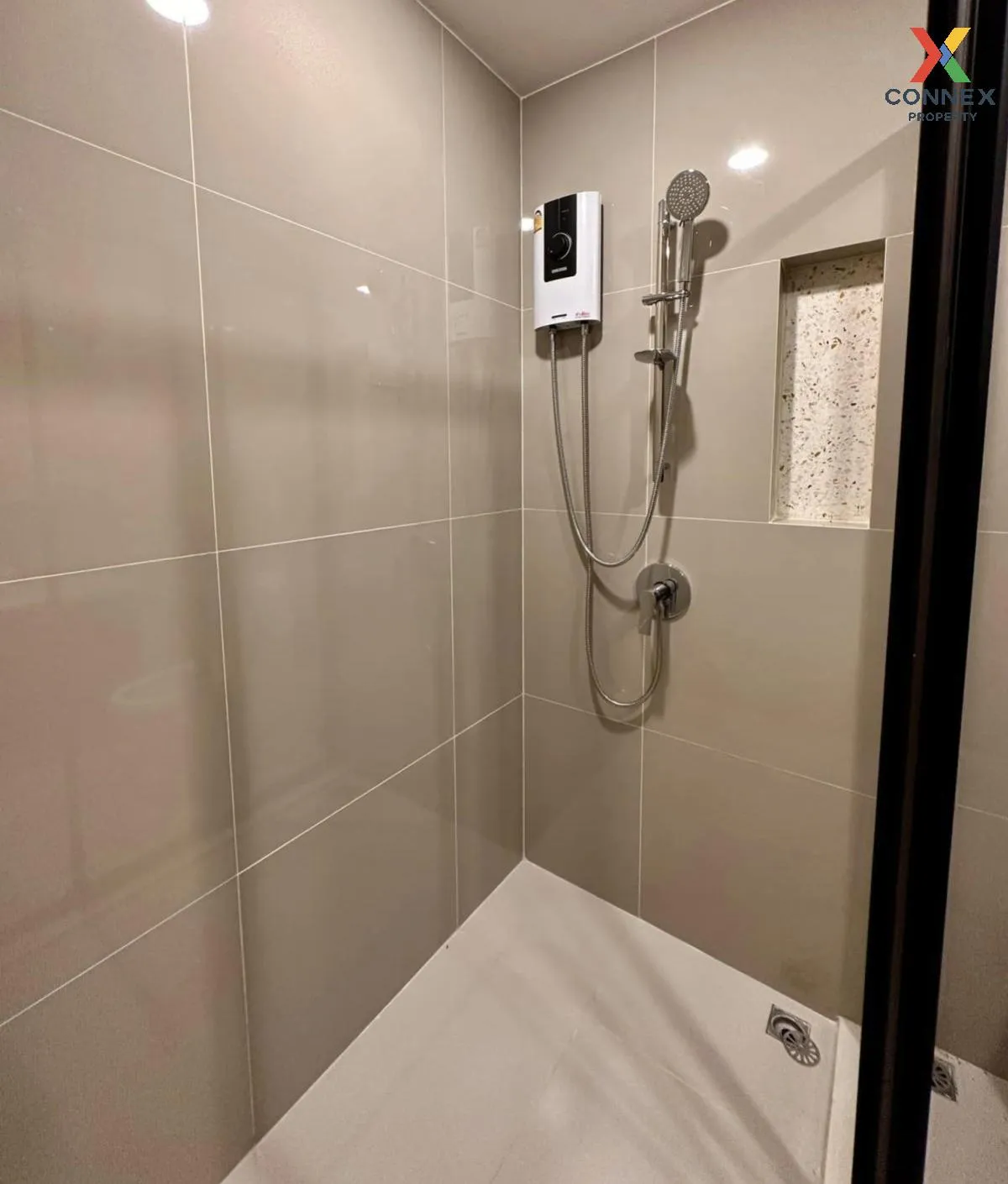 FOR RENT condo , XT Huaikhwang , MRT-Huai Khwang , Huai Khwang ,  FOR RENT condo , XT Huaikhwang , MRT-Huai Khwang , Huai Khwang ,