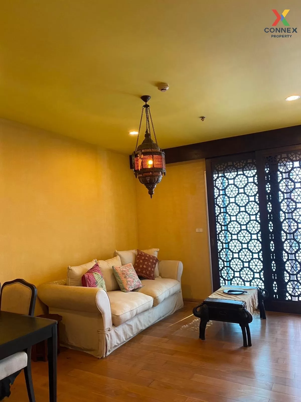 FOR SALE condo , Hive Taksin , BTS-Wongwian Yai , Khlong Ton Sai  2