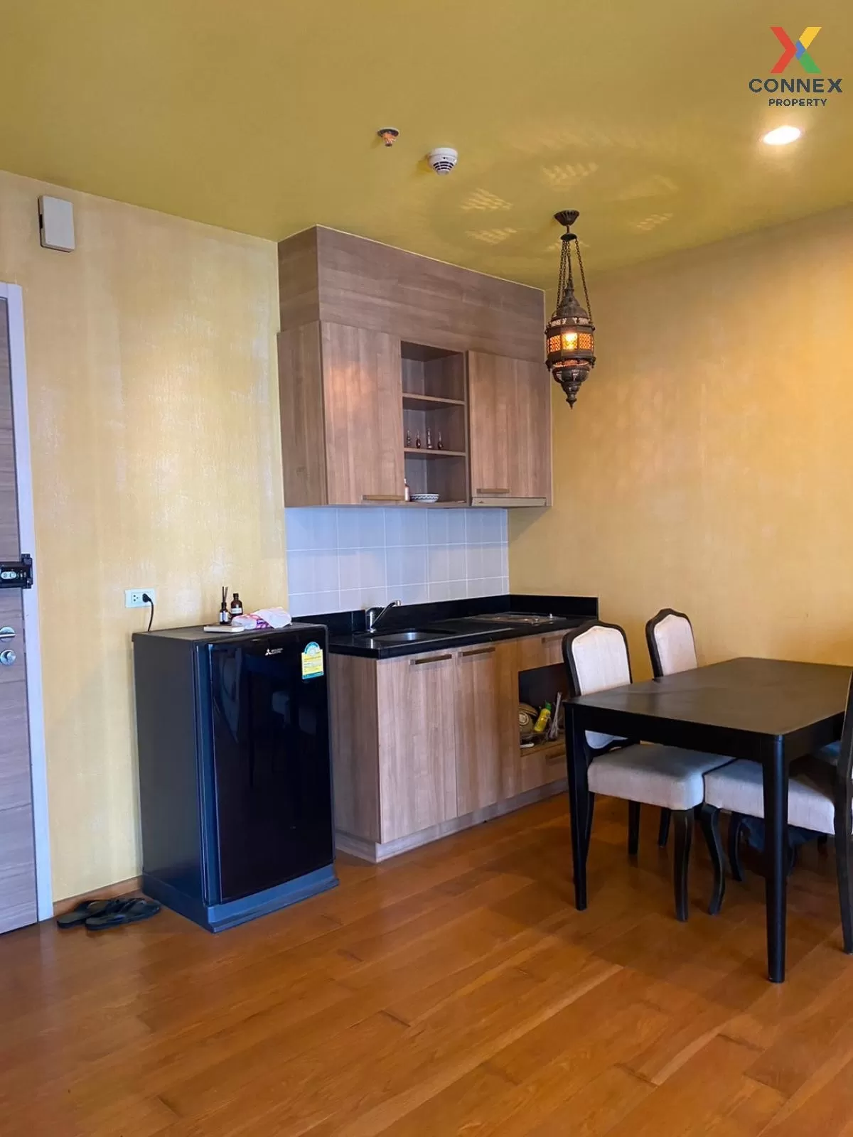 FOR SALE condo , Hive Taksin , BTS-Wongwian Yai , Khlong Ton Sai 