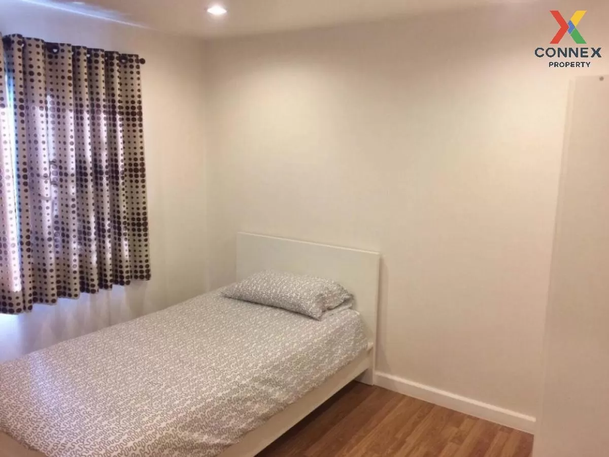 FOR SALE townhome , The Metro Phatthanakan-Srinakarin , corner un