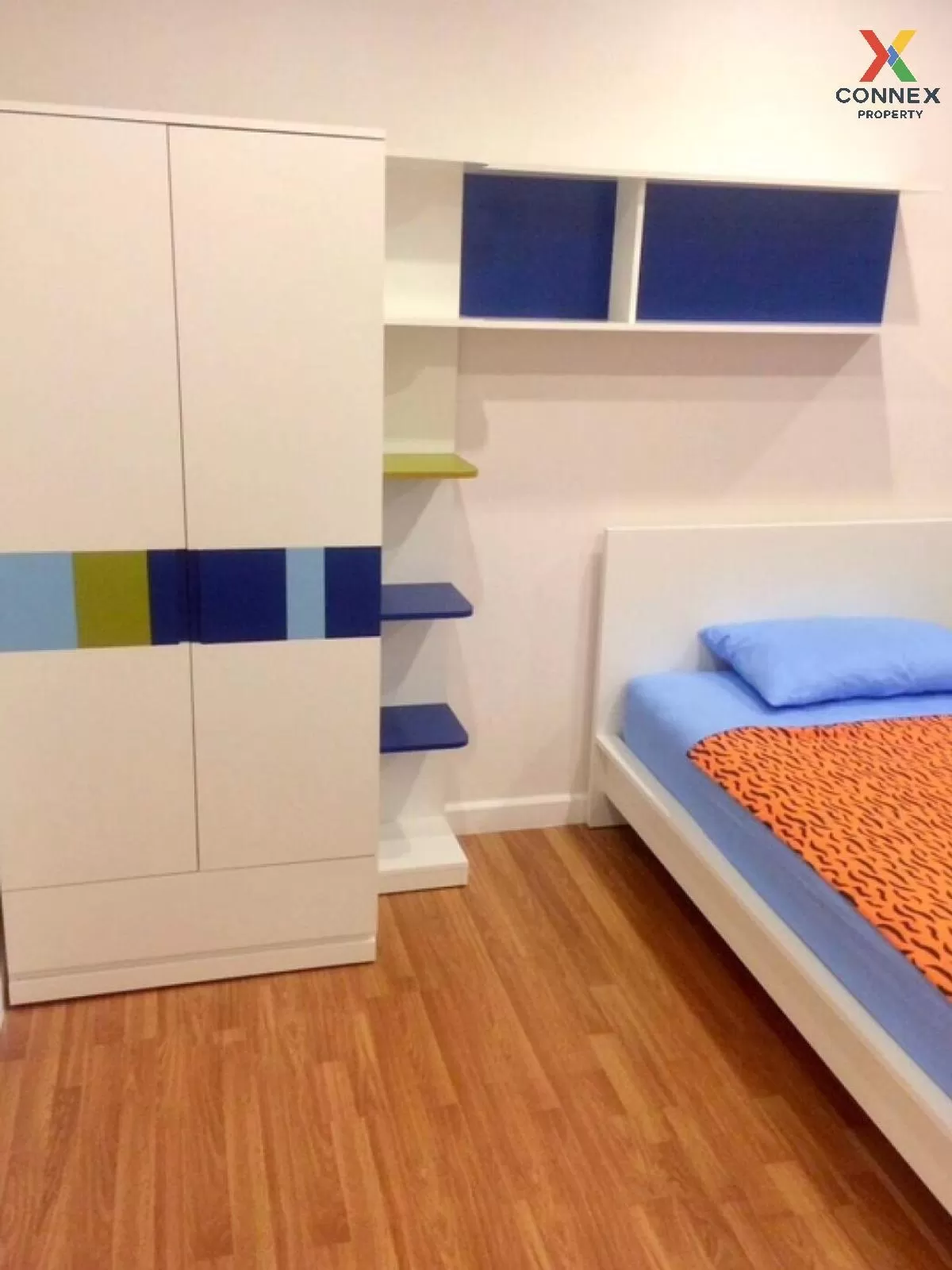 FOR SALE townhome , The Metro Phatthanakan-Srinakarin , corner un