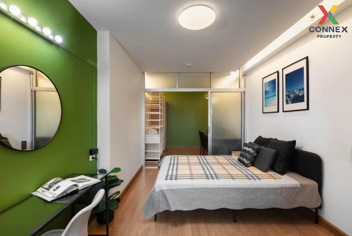 FOR RENT condo , Supalai Park Ekamai - Thonglor , BTS-Ekkamai , B