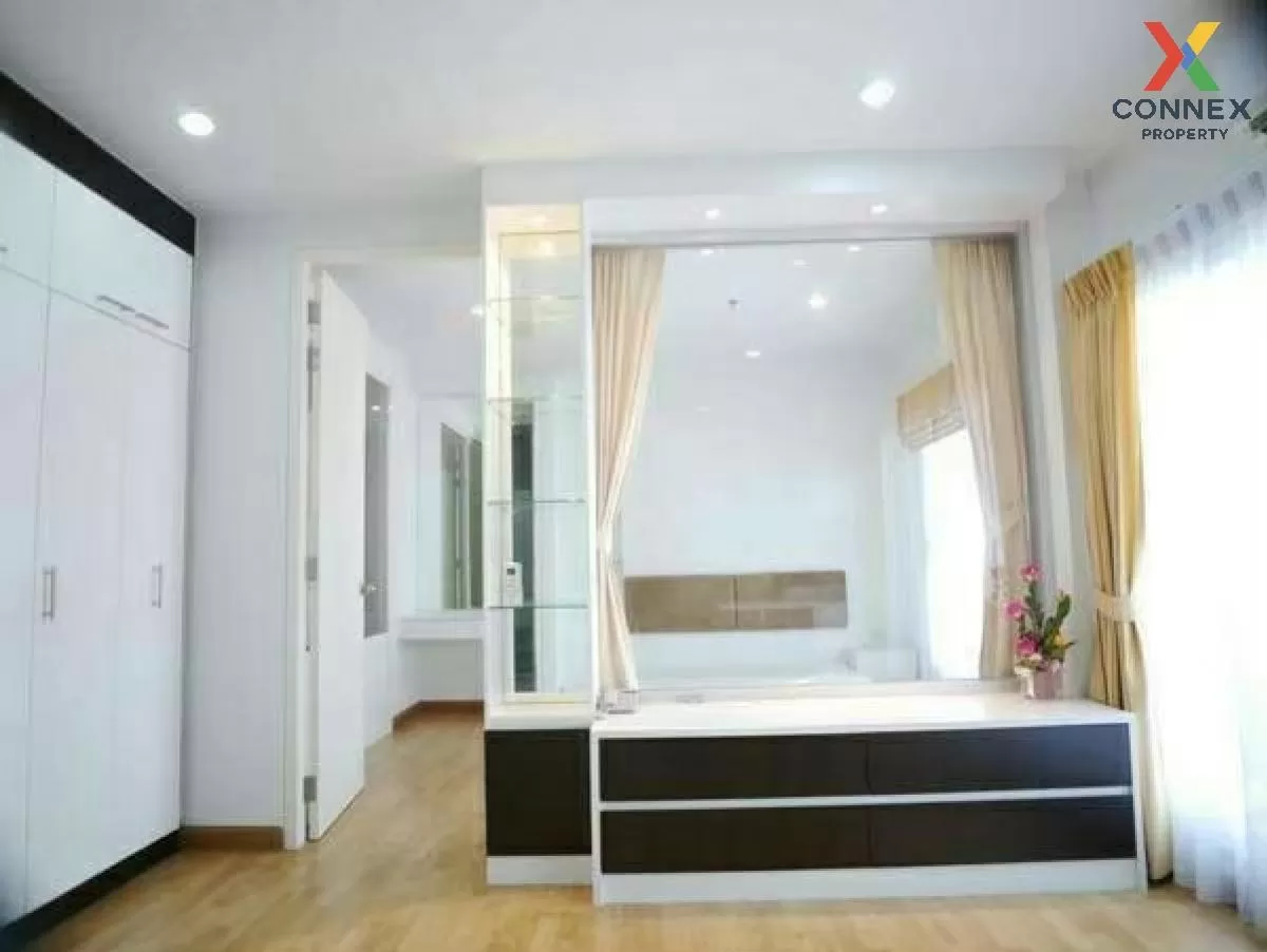 FOR SALE condo , The Parkland Taksin - Thapra , BTS-Pho Nimit , B 2