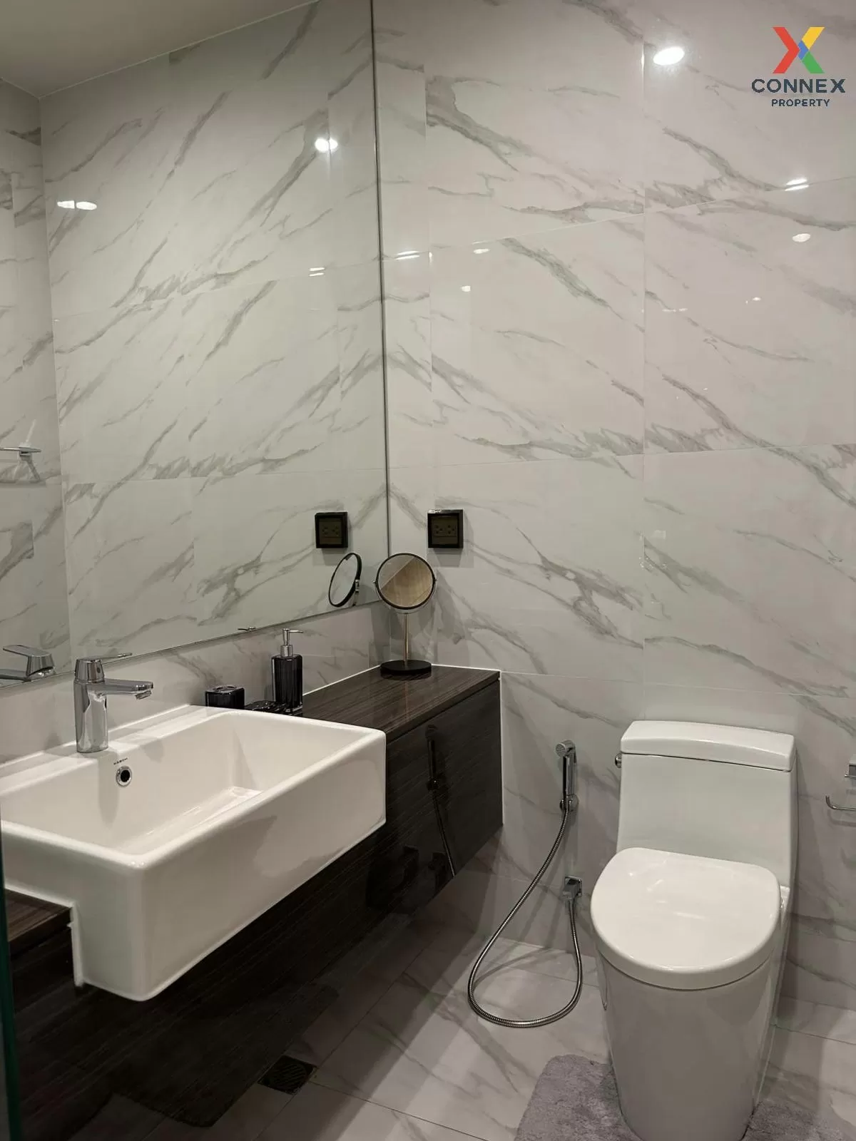 เช่าคอนโด  โนเบิล บี 19 BTS-อโศก คลองเตยเหนือ เขต วัฒนา กรุงเทพ C