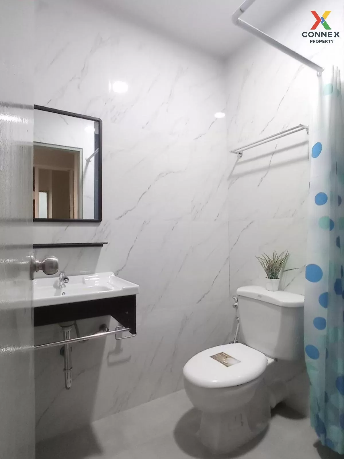 เช่าคอนโด  ไอ-เฮ้าส์ ลากูน่า การ์เด้น MRT-เพชรบุรี บางกะปิ เขต ห้