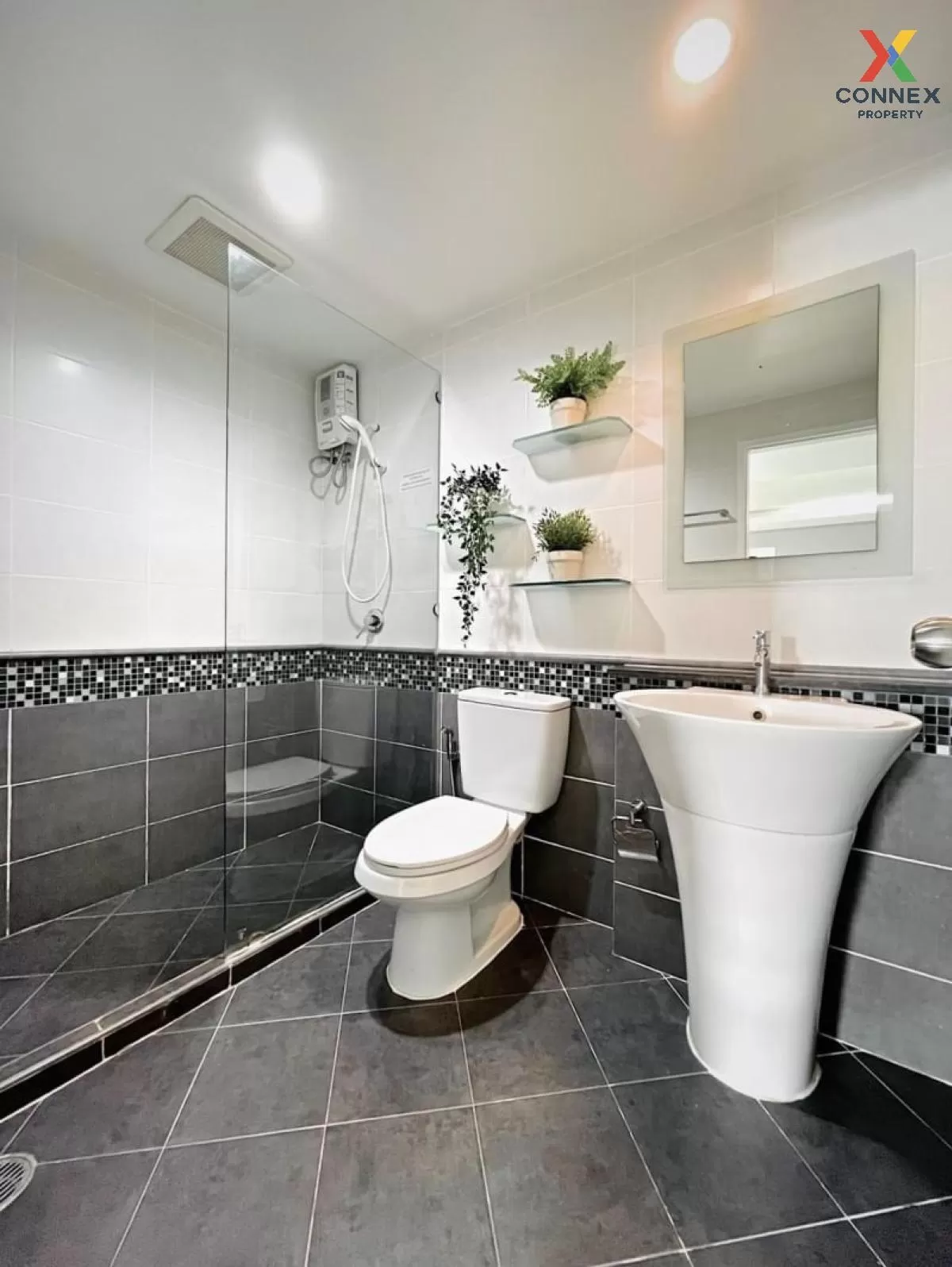 เช่าคอนโด  เดอะ วอเตอร์ฟอร์ด สุขุมวิท 50 BTS-พระโขนง พระโขนง เขต 