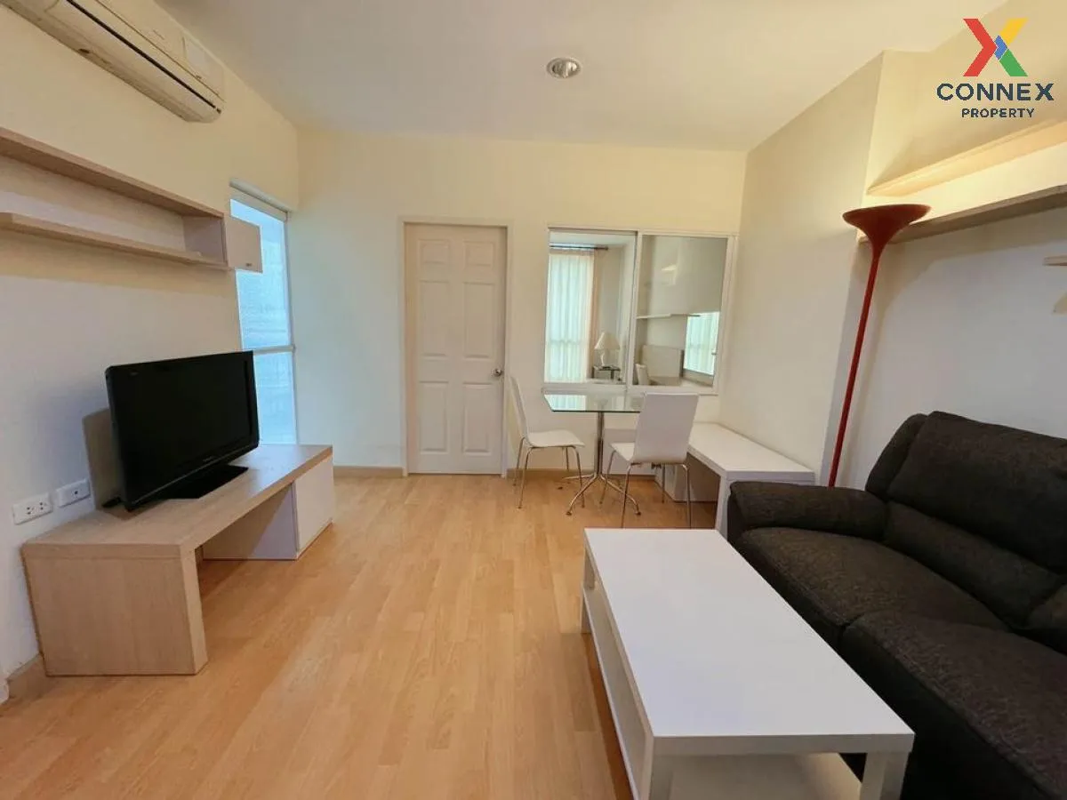 ขายคอนโด  \nไลฟ์ แอท พหลฯ - อารีย์ BTS-สะพานควาย สามเสนใน เขต พญา ขายคอนโด  \nไลฟ์ แอท พหลฯ - อารีย์ BTS-สะพานควาย สามเสนใน เขต พญา 3