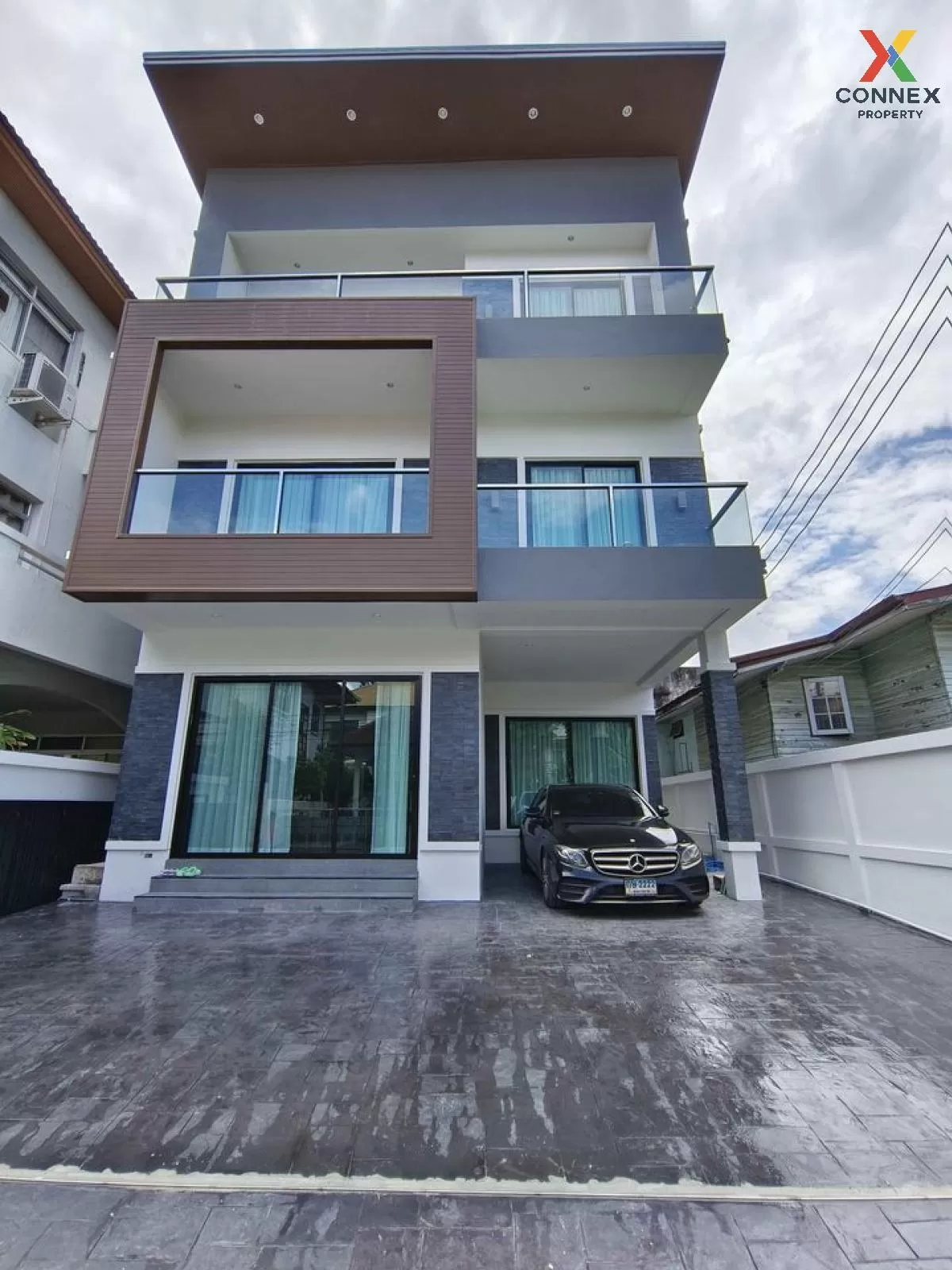 ขายบ้านเดี่ยว  บ้านเดี่ยวสร้างเอง ในซอย สุขุมวิท 65 ใกล้บีทีเอส เ 2