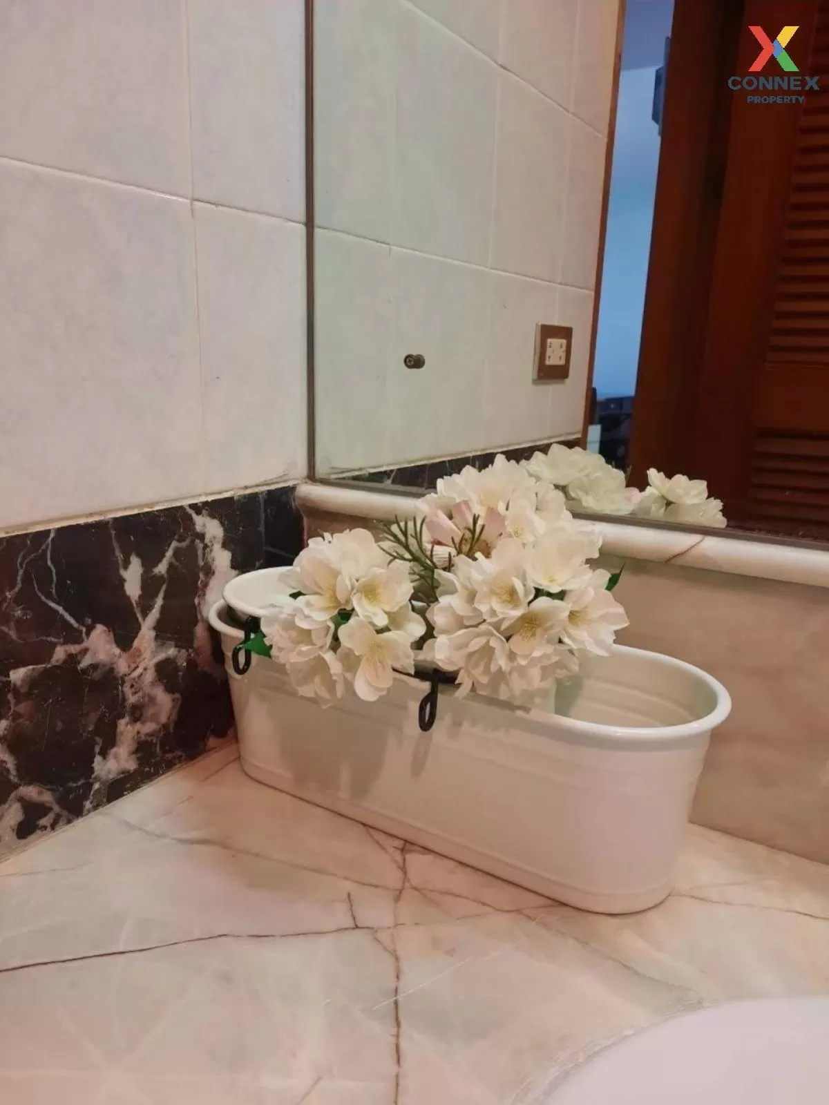 เช่าคอนโด  เดอะ แกรนด์ คอนโด BTS-สถานีราชดำริ ลุมพินี เขต ปทุมวัน