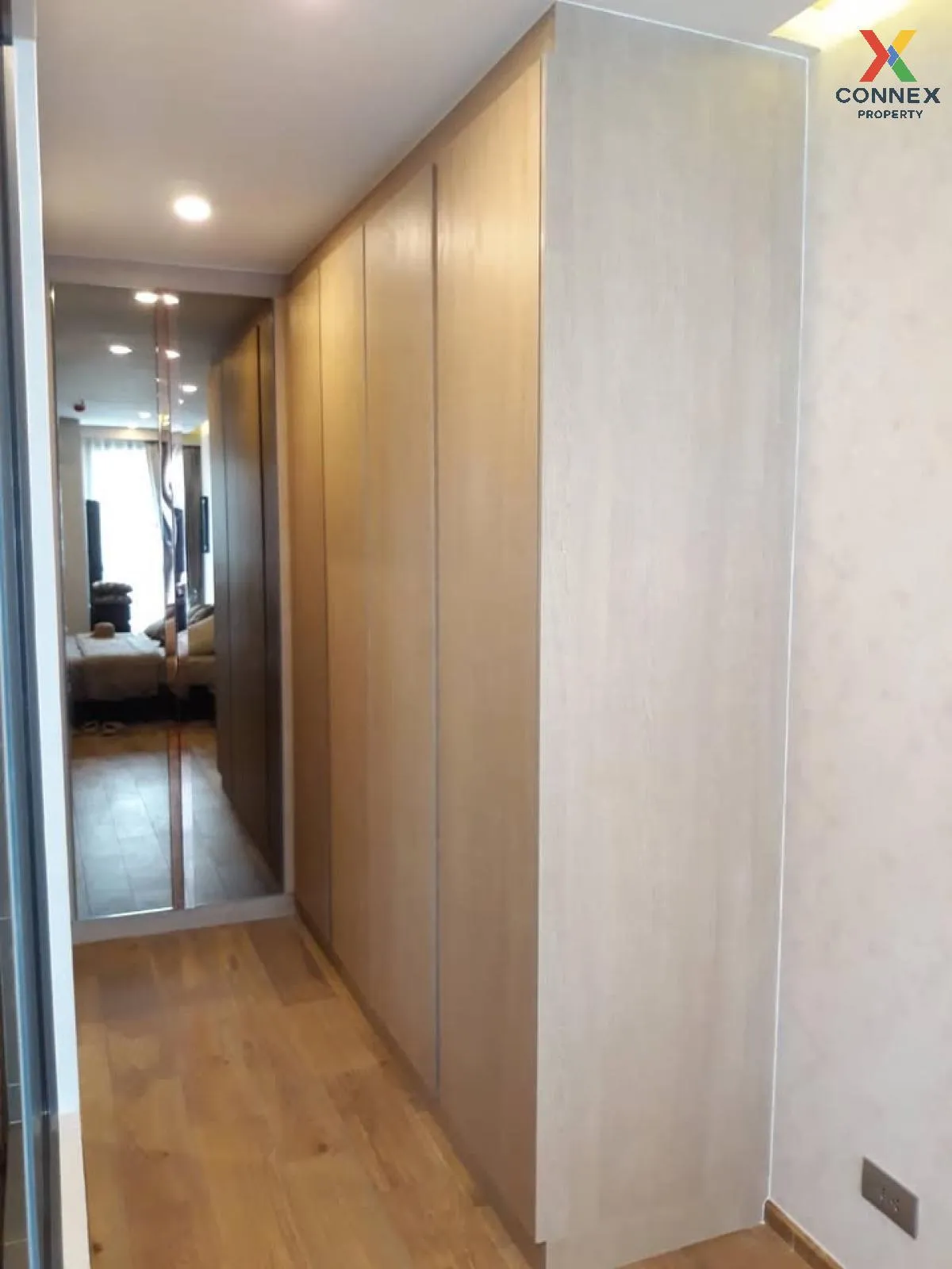 FOR SALE condo , Q Chidlom - Phetchaburi , high floor , BTS-Chit  FOR SALE condo , Q Chidlom - Phetchaburi , high floor , BTS-Chit