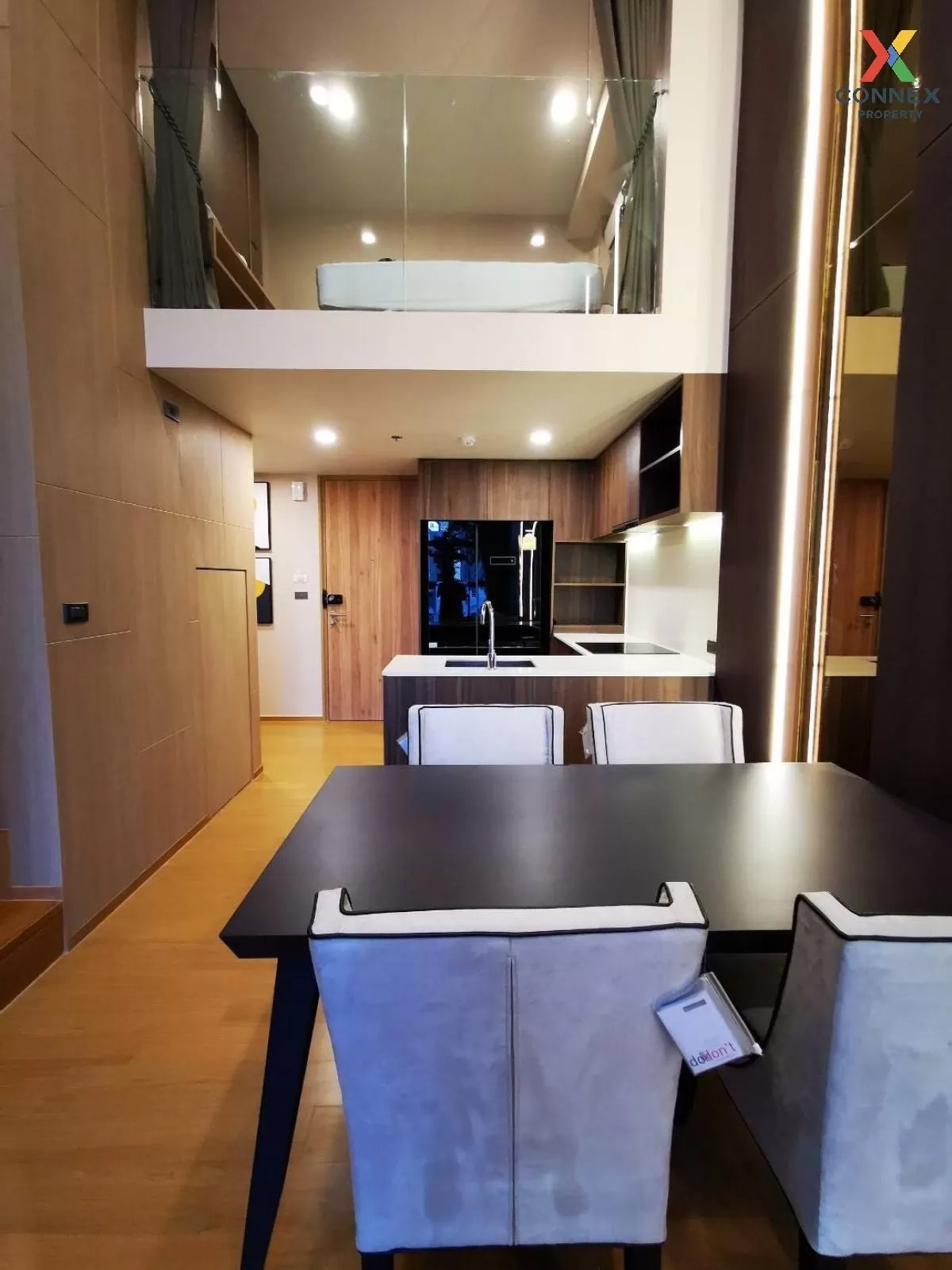 เช่าคอนโด  ไซมิส เอ๊กซ์คลูซีพ สุขุมวิท 31 ดูเพล็กซ์ BTS-พร้อมพงษ์