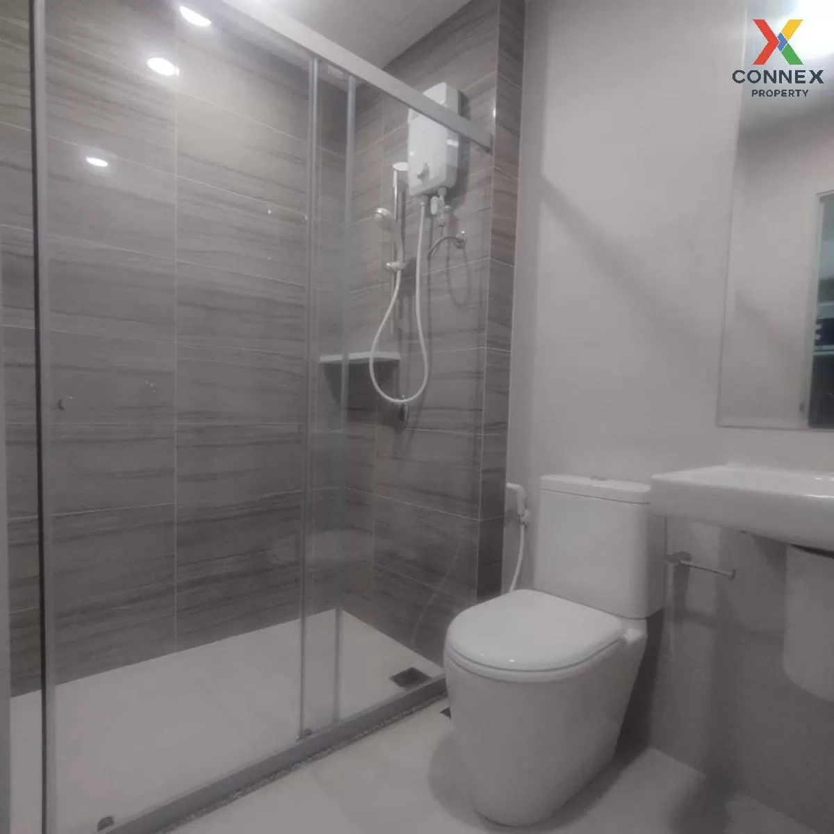 FOR RENT condo , Supalai Veranda Ramkhamhaeng , Hua Mak , Bang Ka