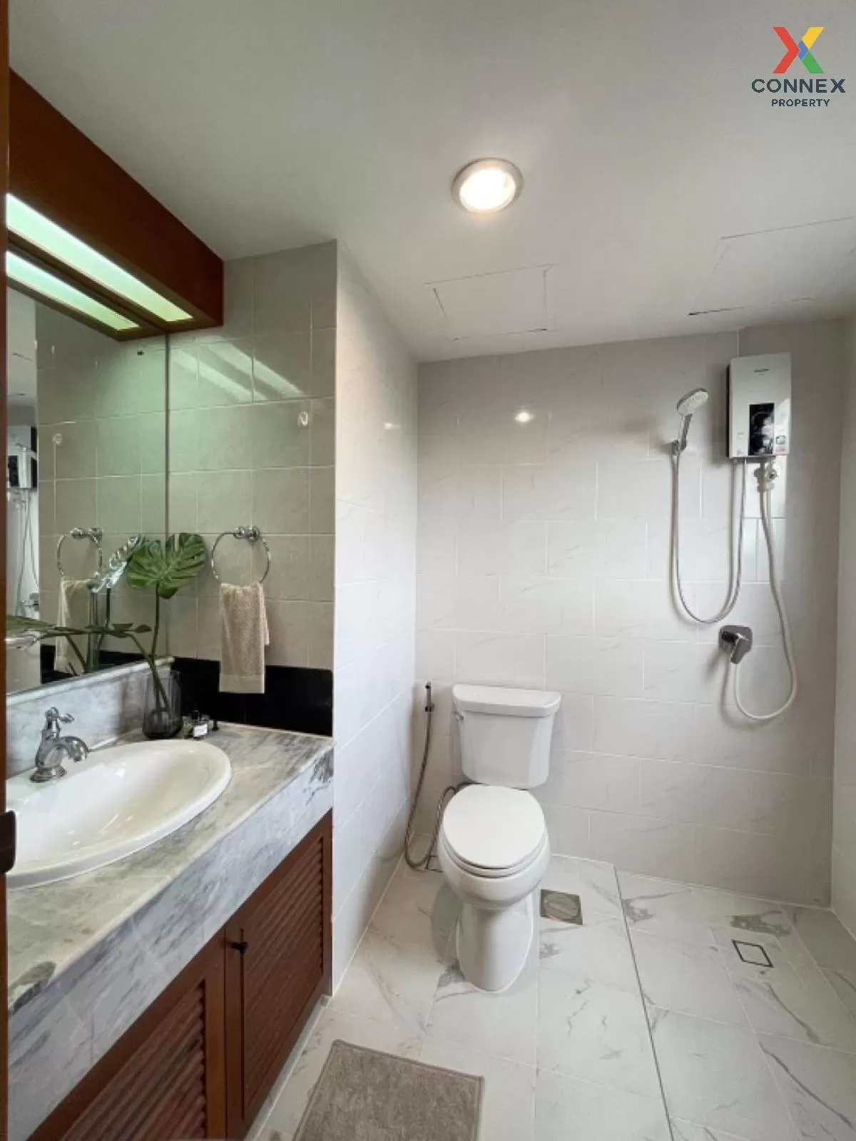 เช่าคอนโด  เดอะ แกรนด์ คอนโด BTS-สถานีราชดำริ ลุมพินี เขต ปทุมวัน