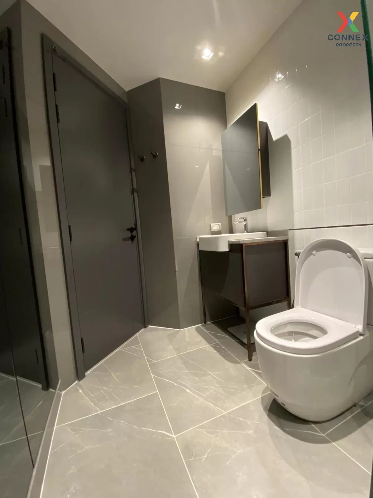 เช่าคอนโด  แชปเตอร์ จุฬา-สามย่าน MRT-สามย่าน สี่พระยา เขต บางรัก 