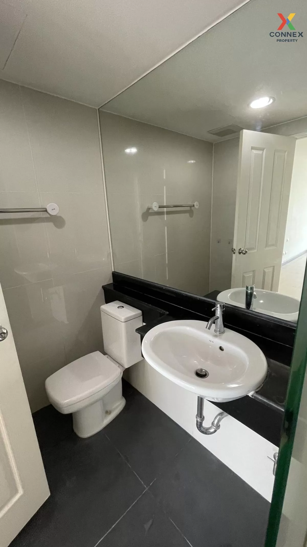 ขายคอนโด  ชาโตว์ อิน ทาวน์ รัชดา 20-2 MRT-สุทธิสาร สามเสนนอก เขต  4