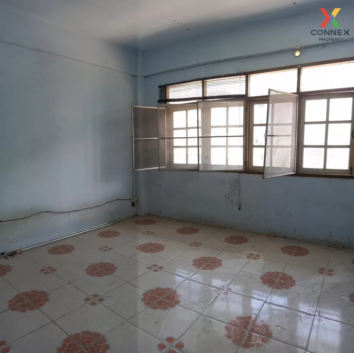 FOR SALE commercial building , Hua Mak , Bang Kapi , Bangkok , CX