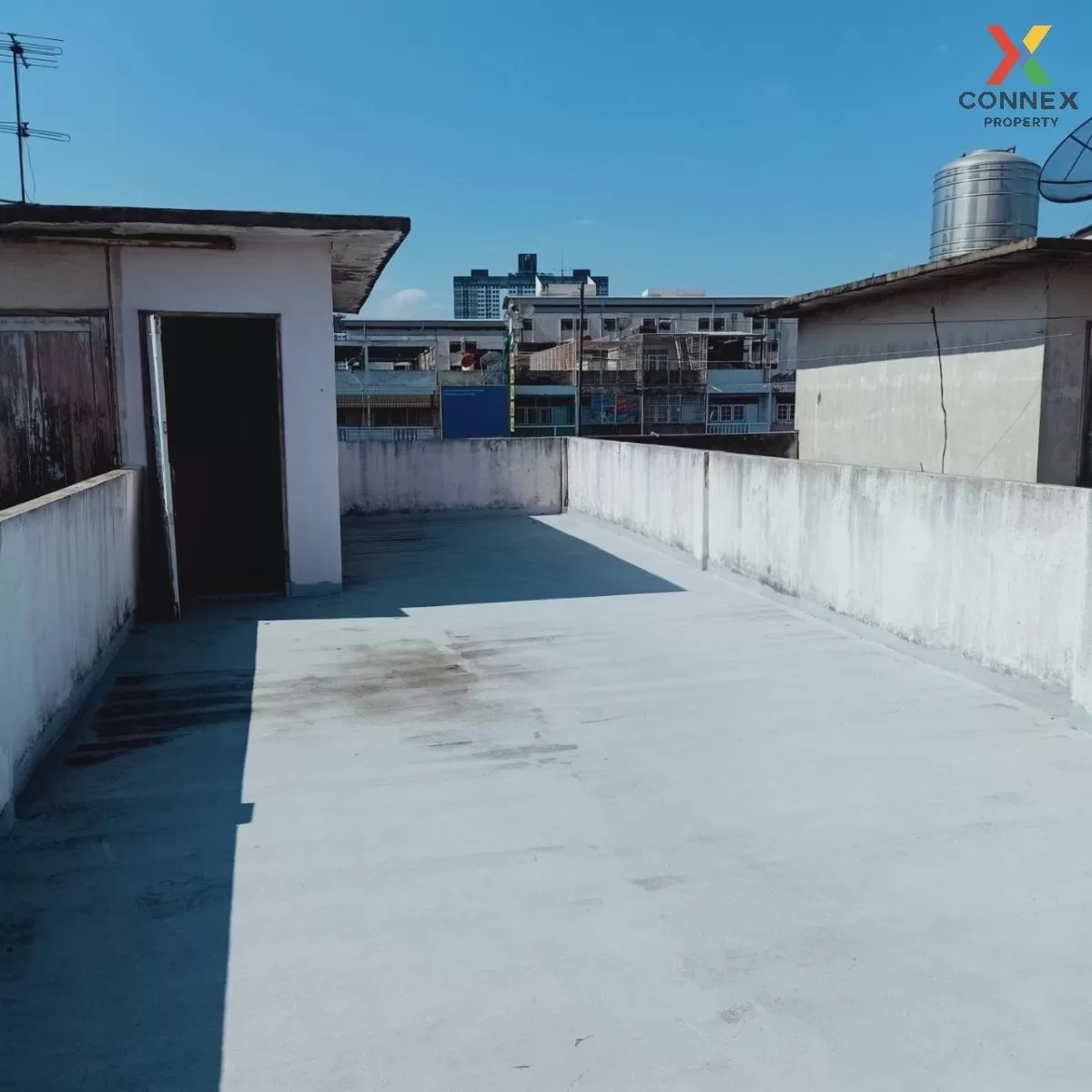 FOR SALE commercial building , Hua Mak , Bang Kapi , Bangkok , CX