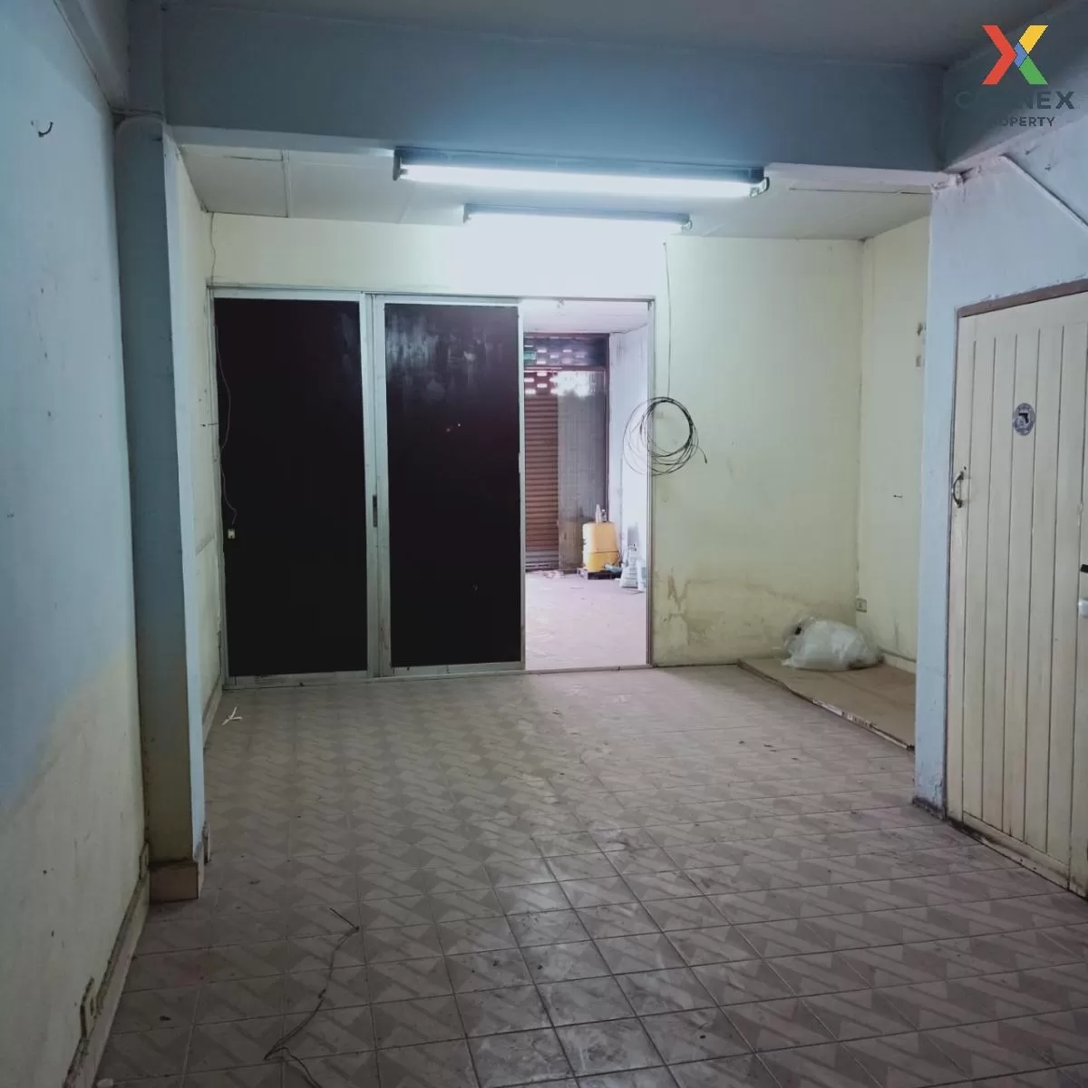 FOR SALE commercial building , Hua Mak , Bang Kapi , Bangkok , CX