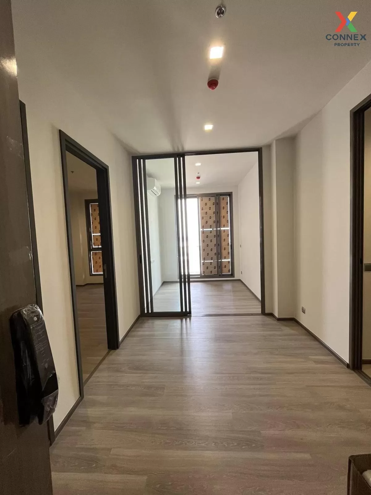 FOR RENT condo , RHYTHM Charoenkrung Pavillion , Wat Phraya Krai  3