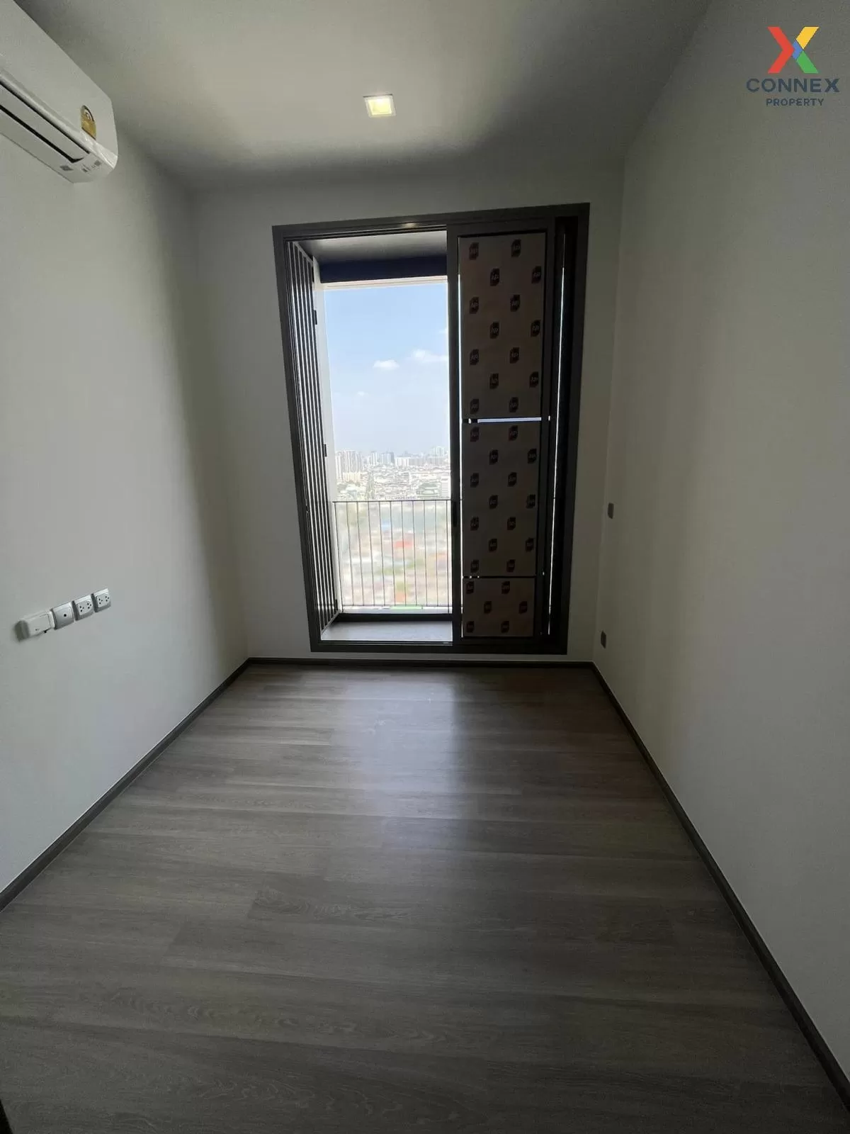 FOR RENT condo , RHYTHM Charoenkrung Pavillion , Wat Phraya Krai 