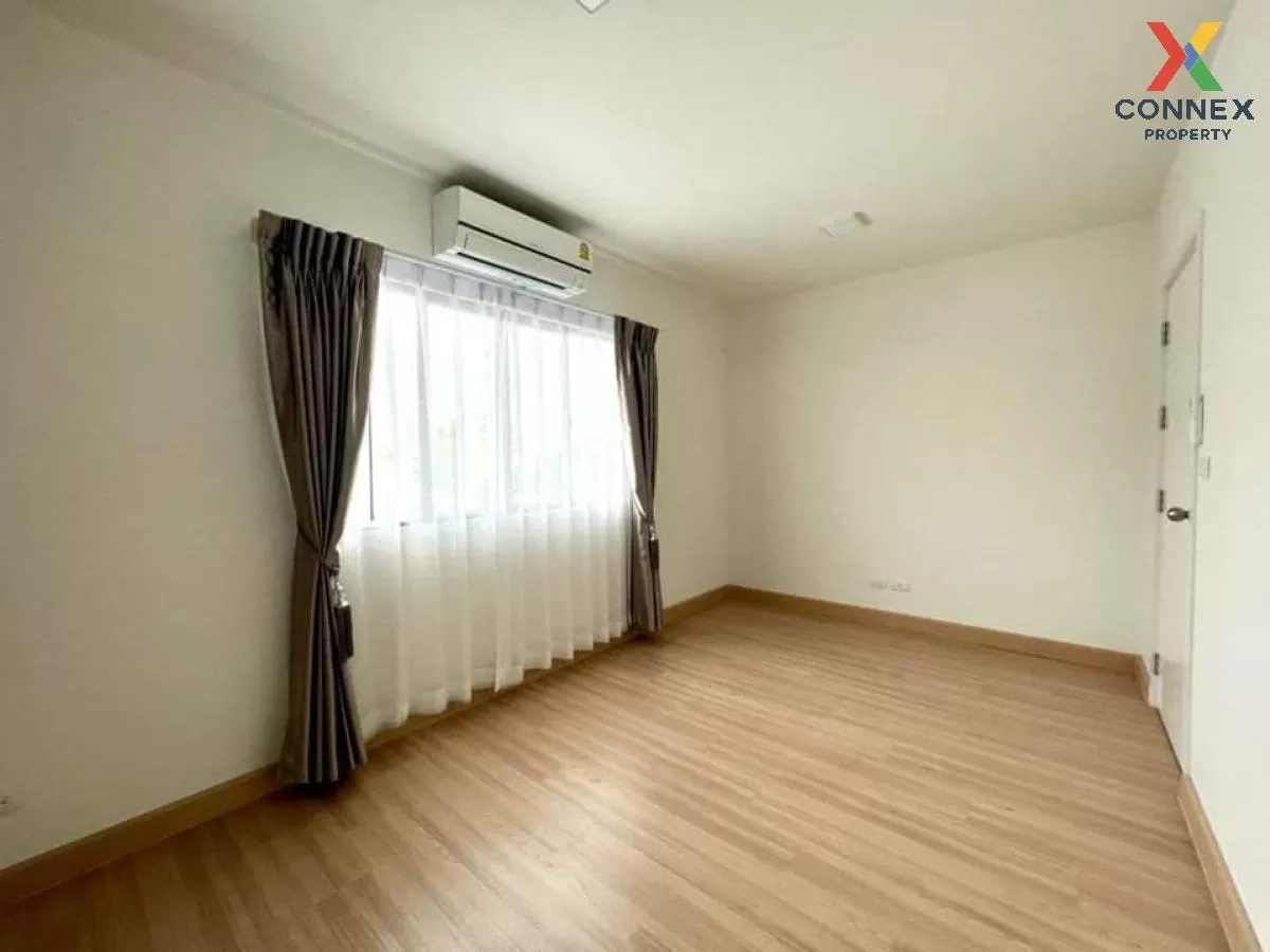 เช่าทาวน์โฮม  เดอะ คอนเนค อัพ 3 ลาดพร้าว 126 MRT-ลาดพร้าว 101 (สา เช่าทาวน์โฮม  เดอะ คอนเนค อัพ 3 ลาดพร้าว 126 MRT-ลาดพร้าว 101 (สา