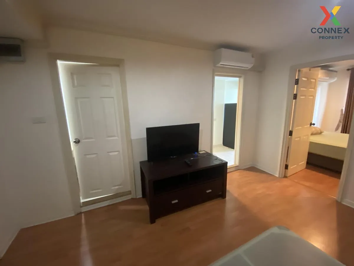 FOR RENT condo , Lumpini Ville Phahol - Suthisarn , BTS-Saphan Kh 2