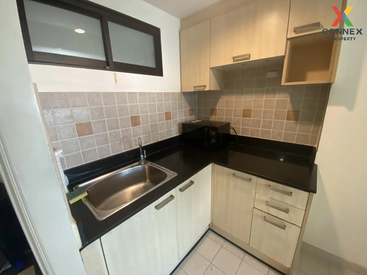 FOR RENT condo , Lumpini Ville Phahol - Suthisarn , BTS-Saphan Kh 3