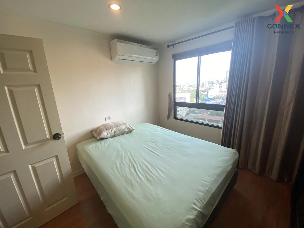 FOR RENT condo , Lumpini Ville Phahol - Suthisarn , BTS-Saphan Kh