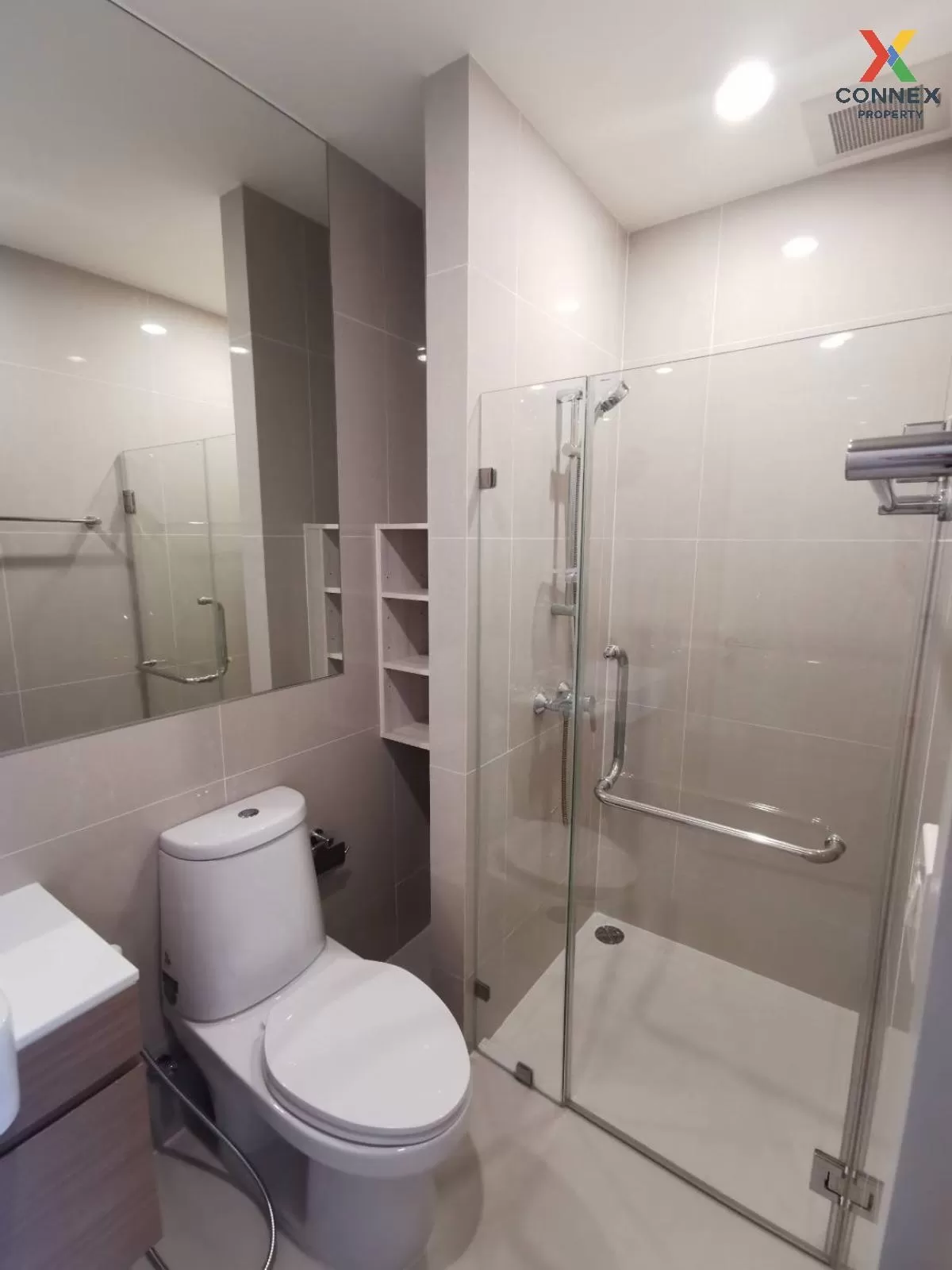 FOR RENT condo , Noble Revolve Ratchada , MRT-Thailand Cultural C FOR RENT condo , Noble Revolve Ratchada , MRT-Thailand Cultural C