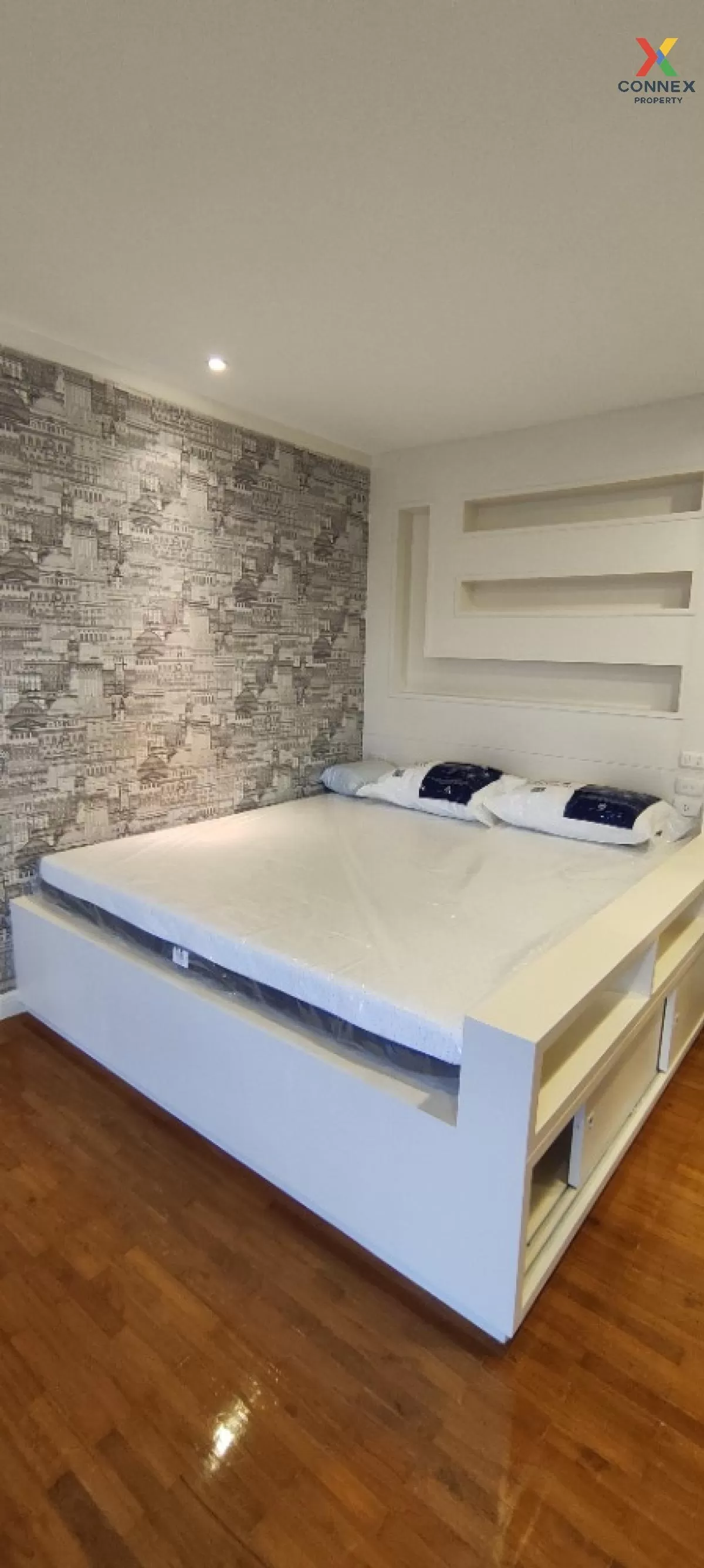 FOR RENT condo , Baan Siri Sathorn , MRT-Lumphini , Thungmahamek 