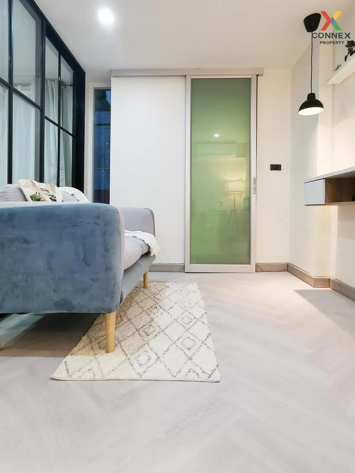 เช่าคอนโด  เดอะ คัลเลอร์รี่ วิวิด MRT-ห้วยขวาง ห้วยขวาง เขต ห้วยข