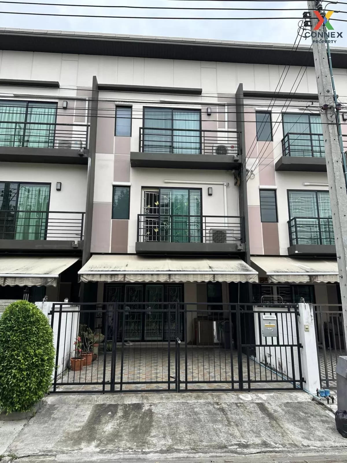FOR RENT Townhouse/Townhome  , BAAN KLANG MUANG NAWAMIN 42 , Khlo 1